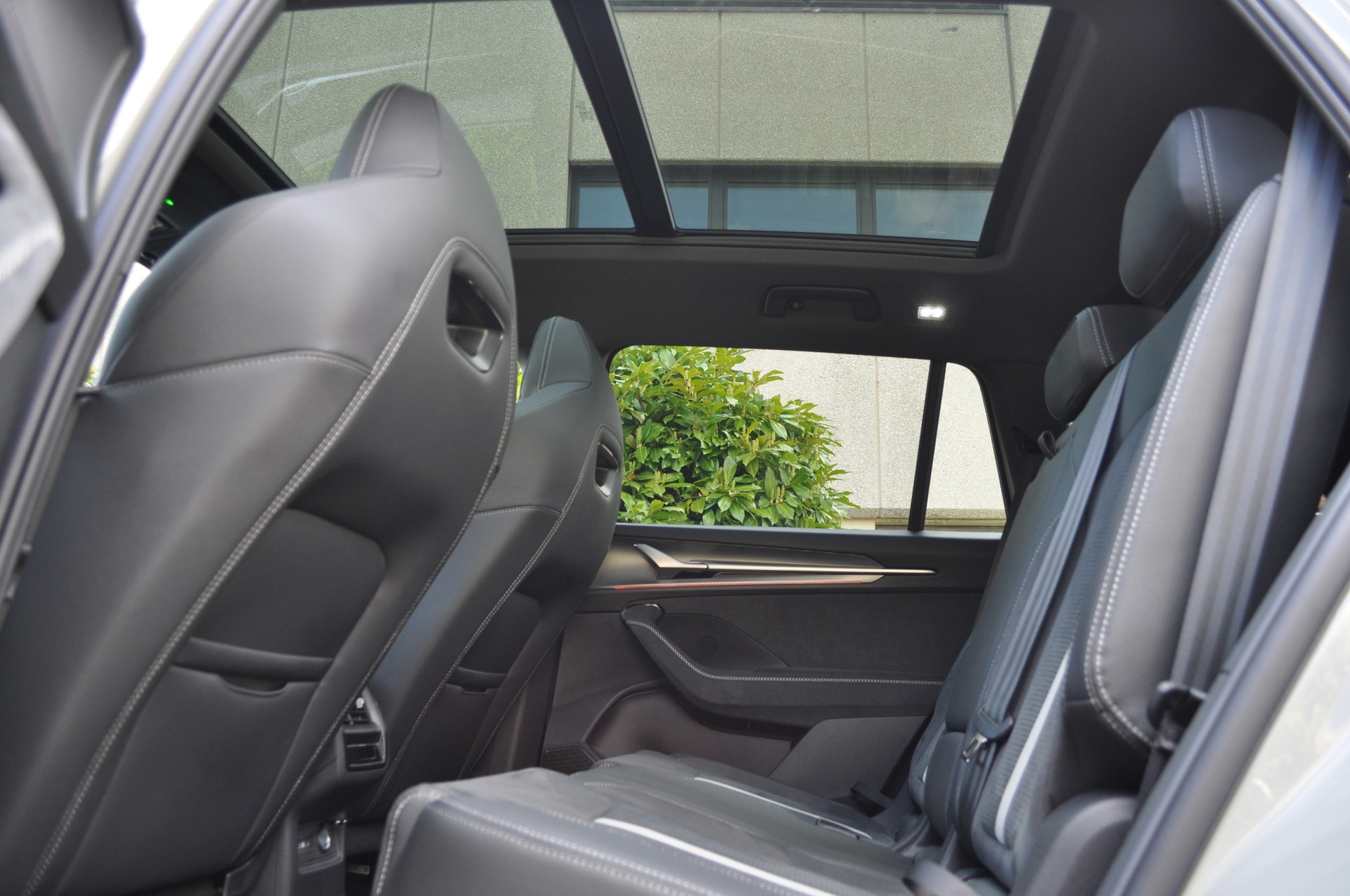 SKODA Kodiaq 2.0 TDI Sportline-image-13
