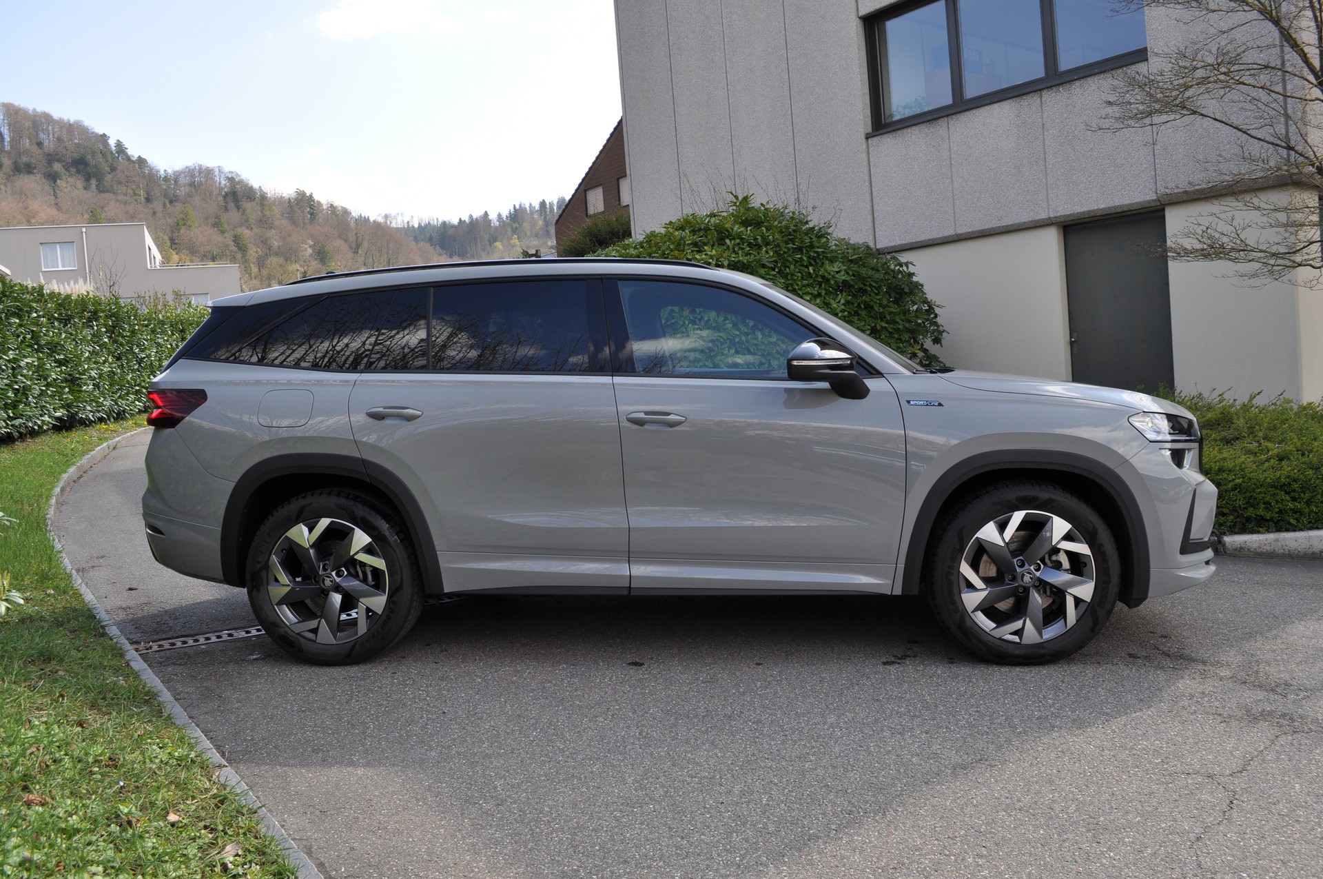 SKODA Kodiaq 2.0 TDI Sportline-image-2