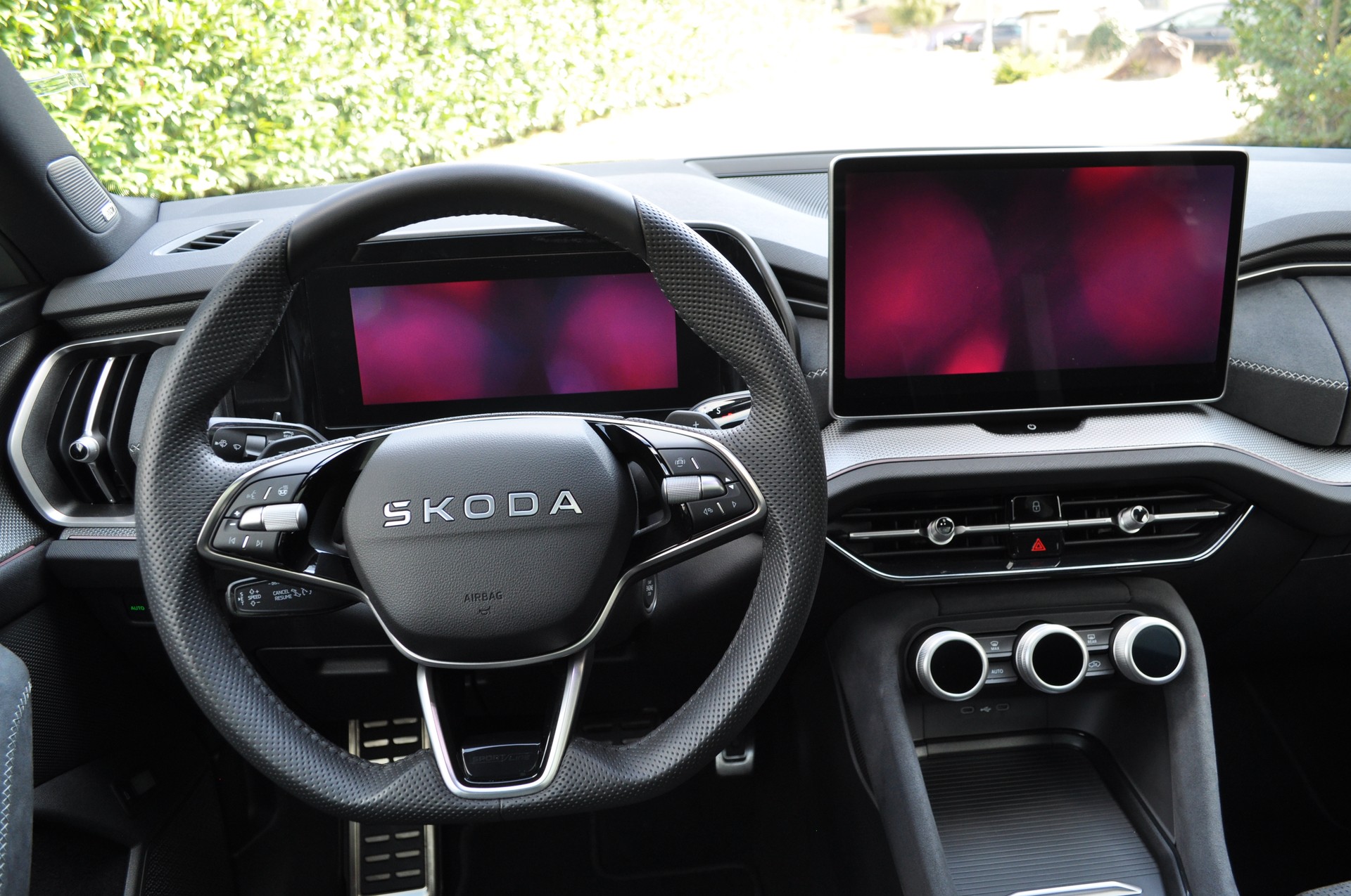SKODA Kodiaq 2.0 TDI Sportline-image-11