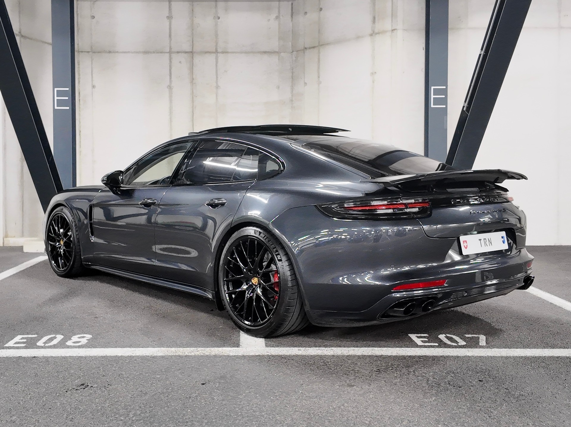 PORSCHE Panamera Turbo PDK | Vollaustattung | Leder Kreide | Massage | Sportchrono | Burmester | Nachsichtassist | 360•-image-2