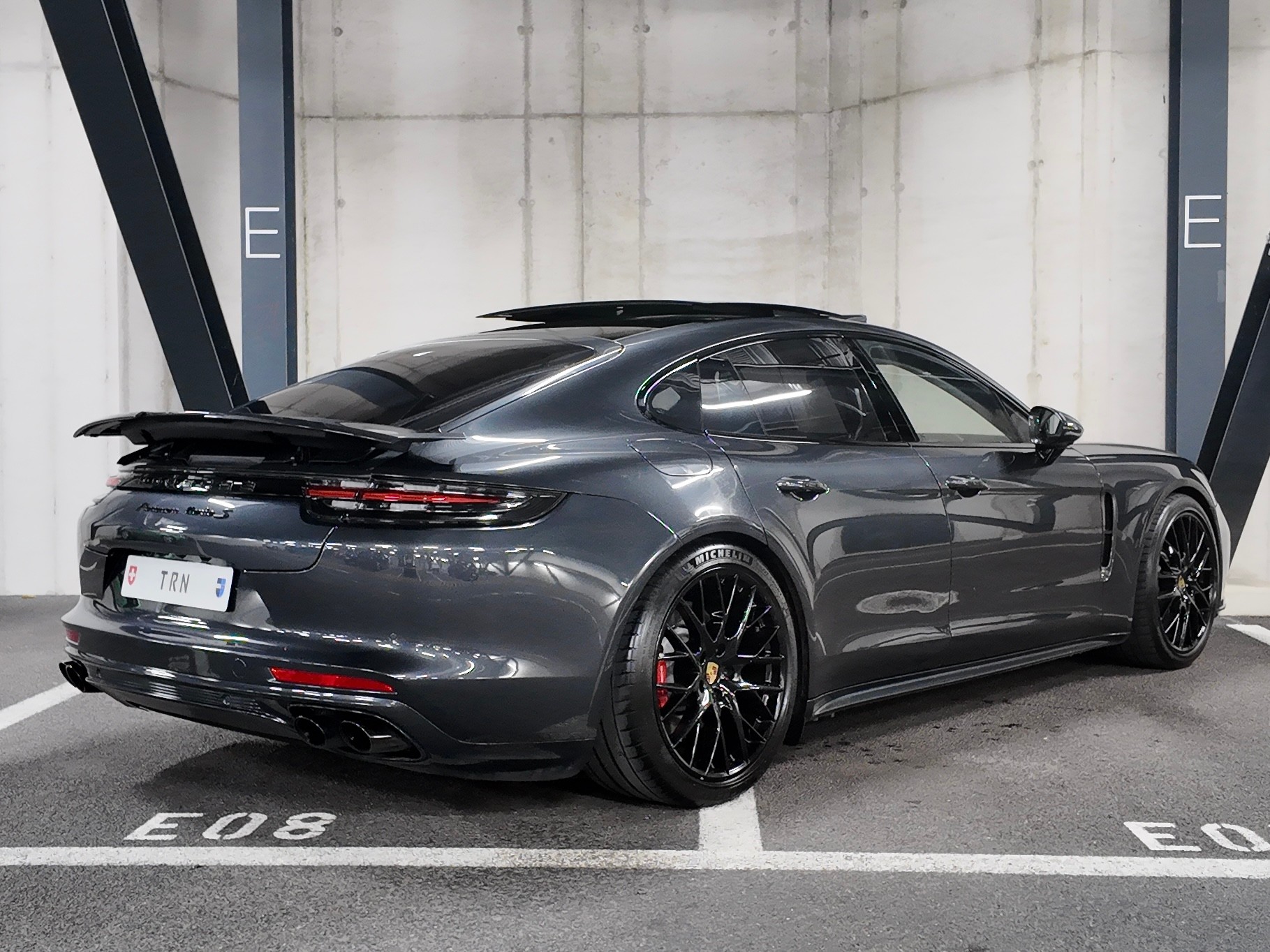 PORSCHE Panamera Turbo PDK | Vollaustattung | Leder Kreide | Massage | Sportchrono | Burmester | Nachsichtassist | 360•-image-4
