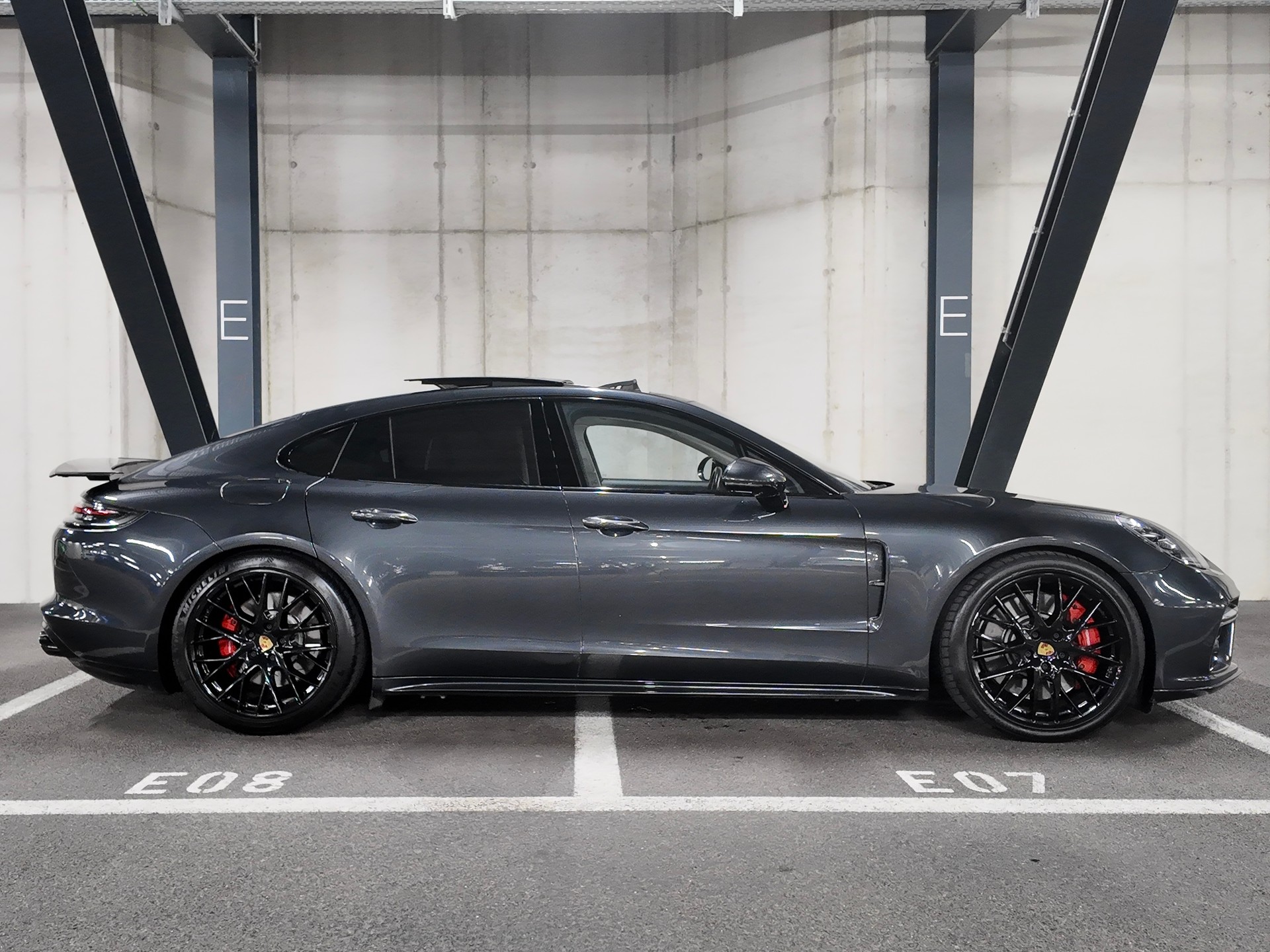 PORSCHE Panamera Turbo PDK | Vollaustattung | Leder Kreide | Massage | Sportchrono | Burmester | Nachsichtassist | 360•-image-5