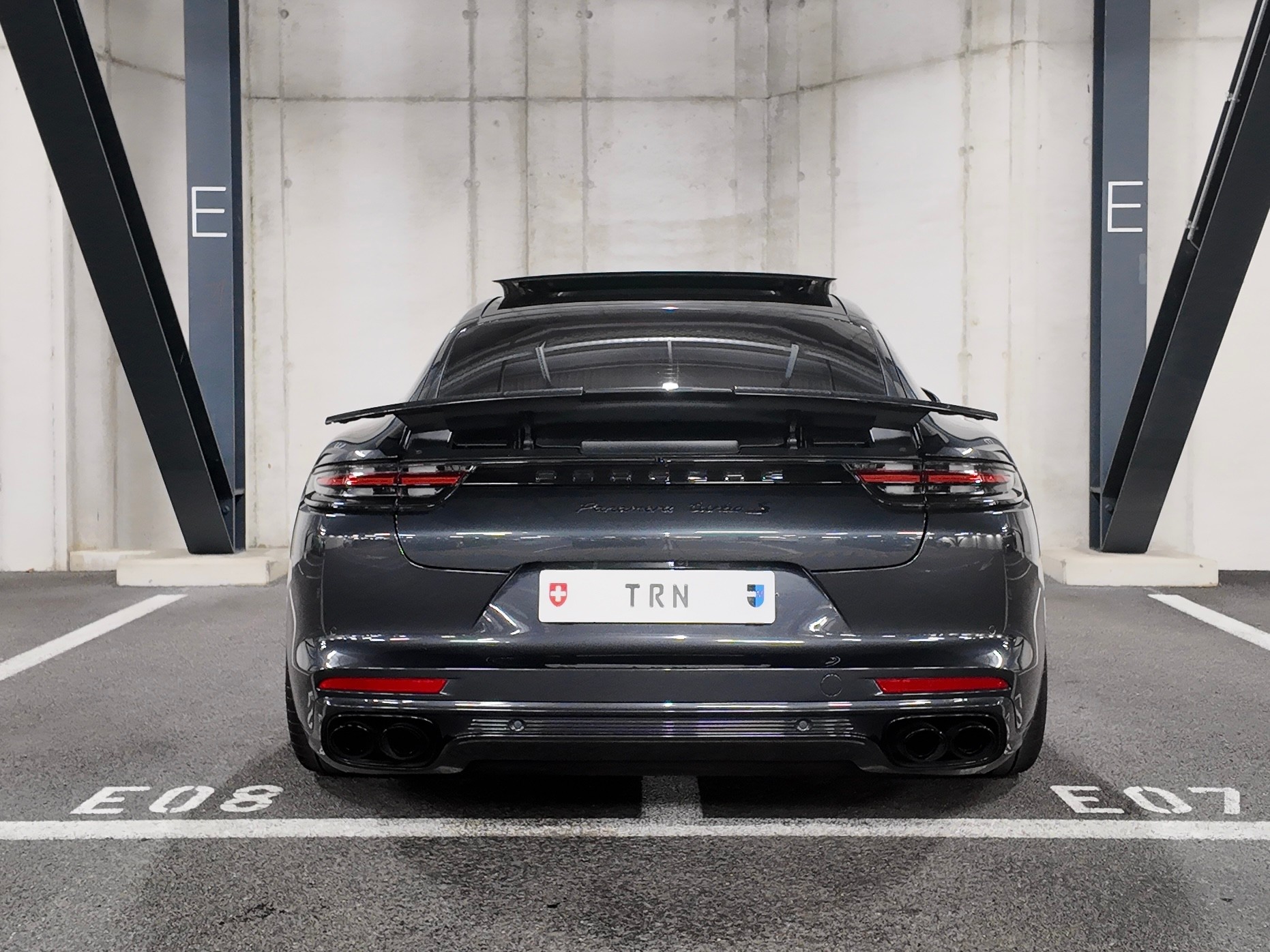 PORSCHE Panamera Turbo PDK | Vollaustattung | Leder Kreide | Massage | Sportchrono | Burmester | Nachsichtassist | 360•-image-3