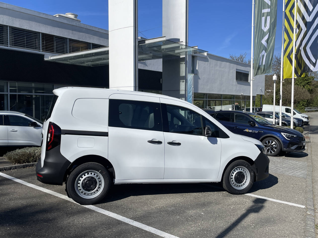 RENAULT Kangoo Van 1.3 TCe Extra-image-5