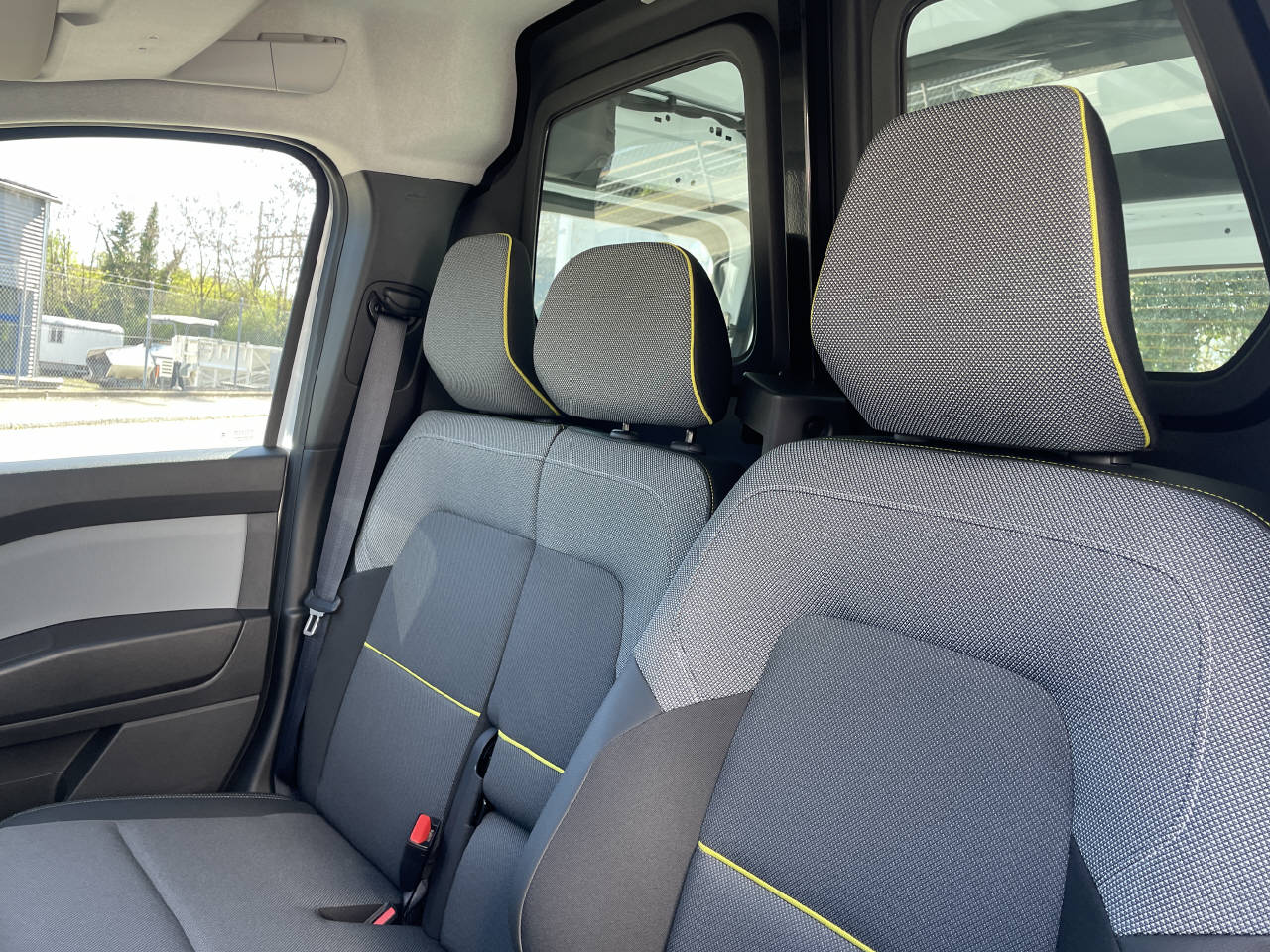 RENAULT Kangoo Van 1.3 TCe Extra-image-7