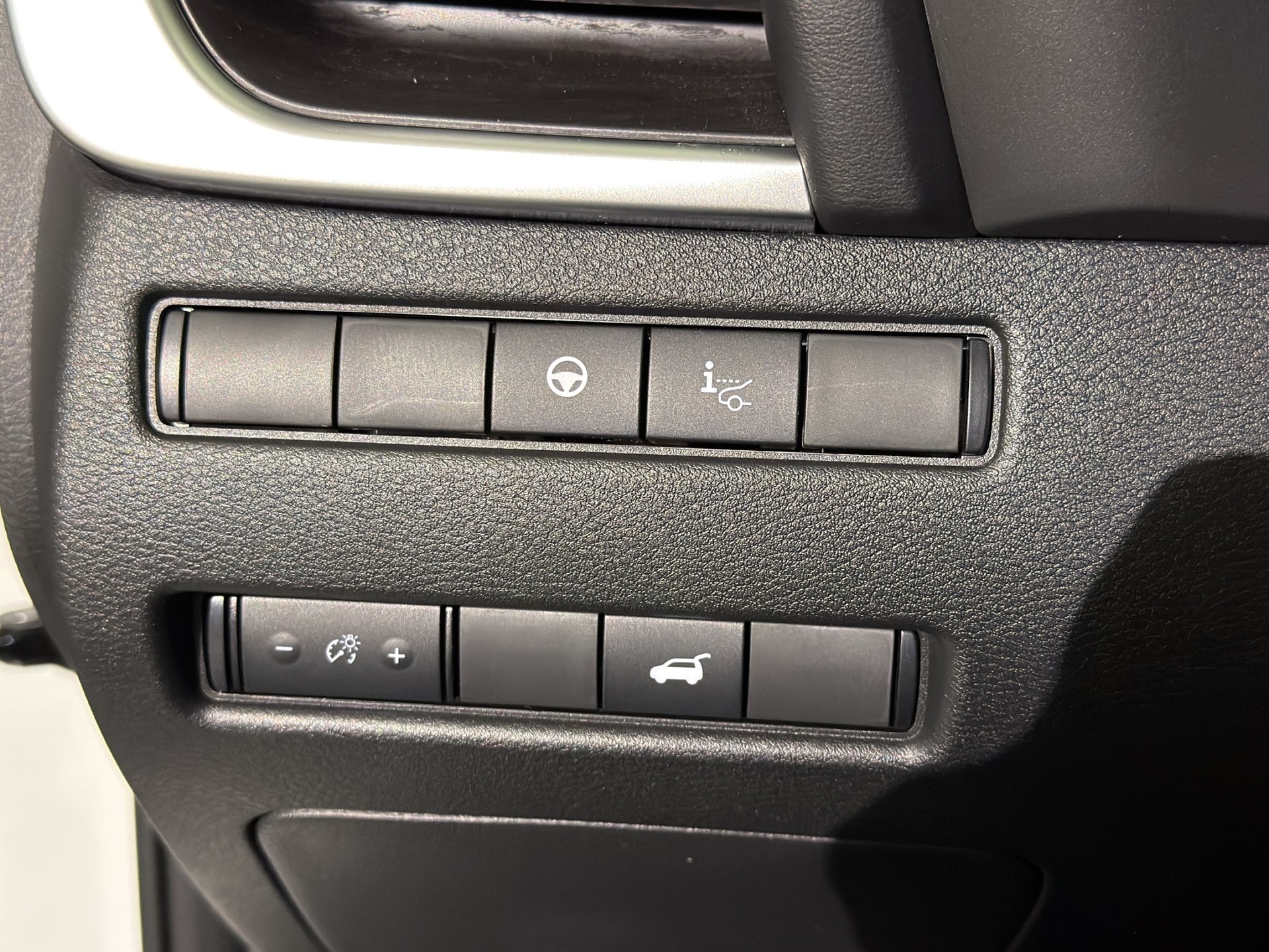 NISSAN X-Trail 1.5 VC-T e-Power 4WD Tekna+-image-21