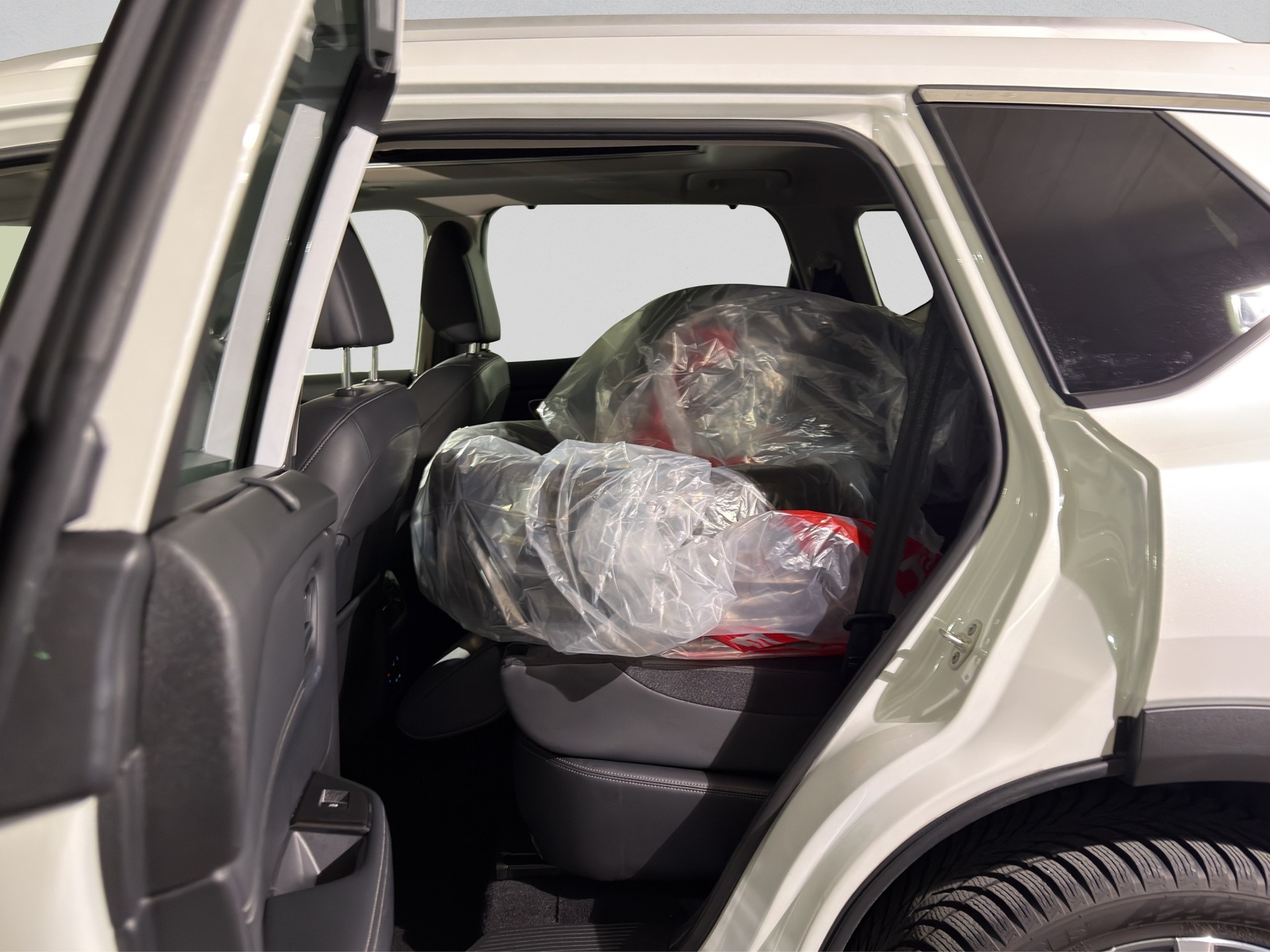 NISSAN X-Trail 1.5 VC-T e-Power 4WD Tekna+-image-14