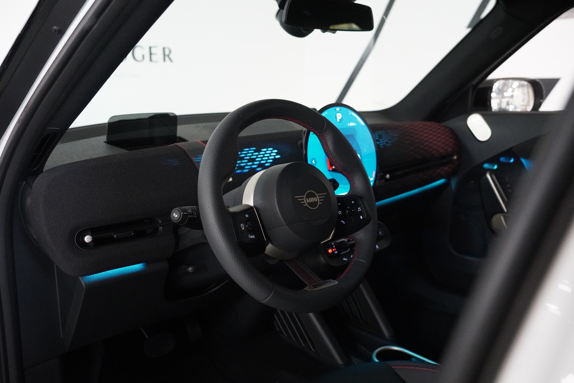 MINI Aceman E John Cooper Works-image-23