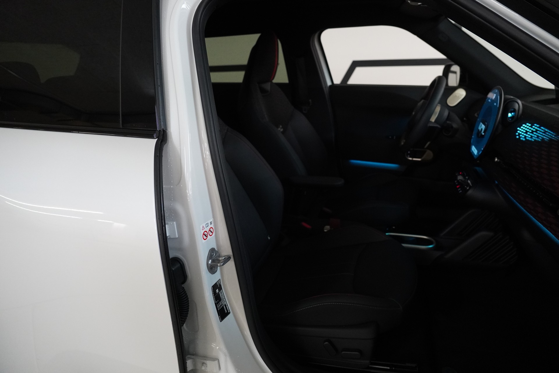 MINI Aceman E John Cooper Works-image-15