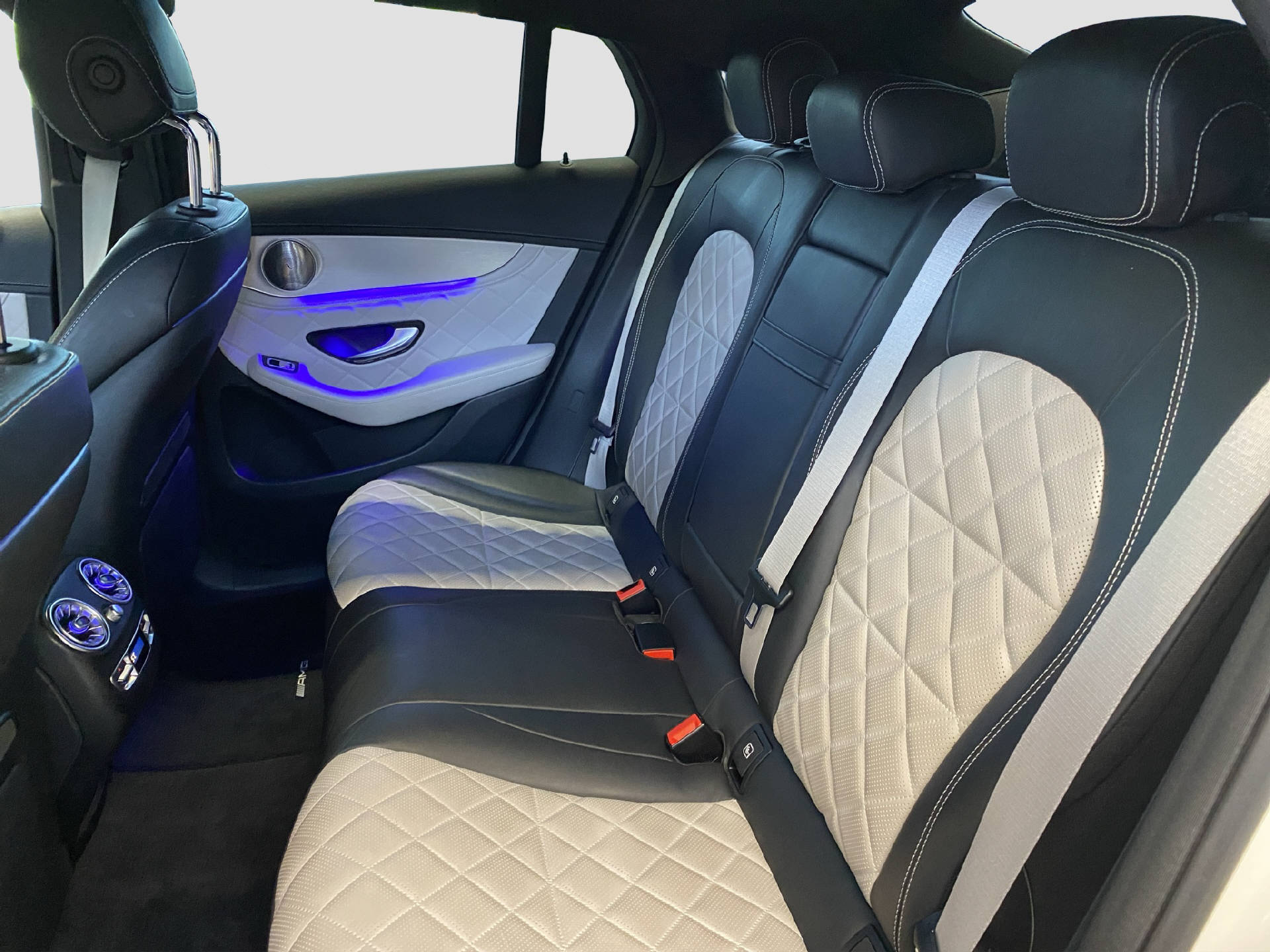 MERCEDES-BENZ GLC 63 S AMG 4MATIC+ Coupé-image-13