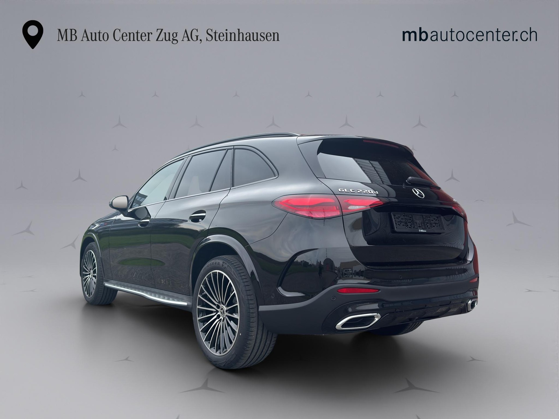 MERCEDES-BENZ GLC 220 d AMG Line 4matic-image-4