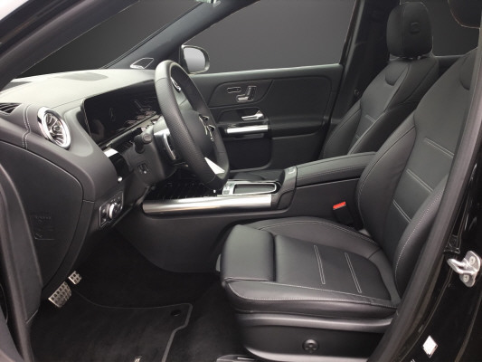 MERCEDES-BENZ EQA 300 4M Swiss Star-image-6