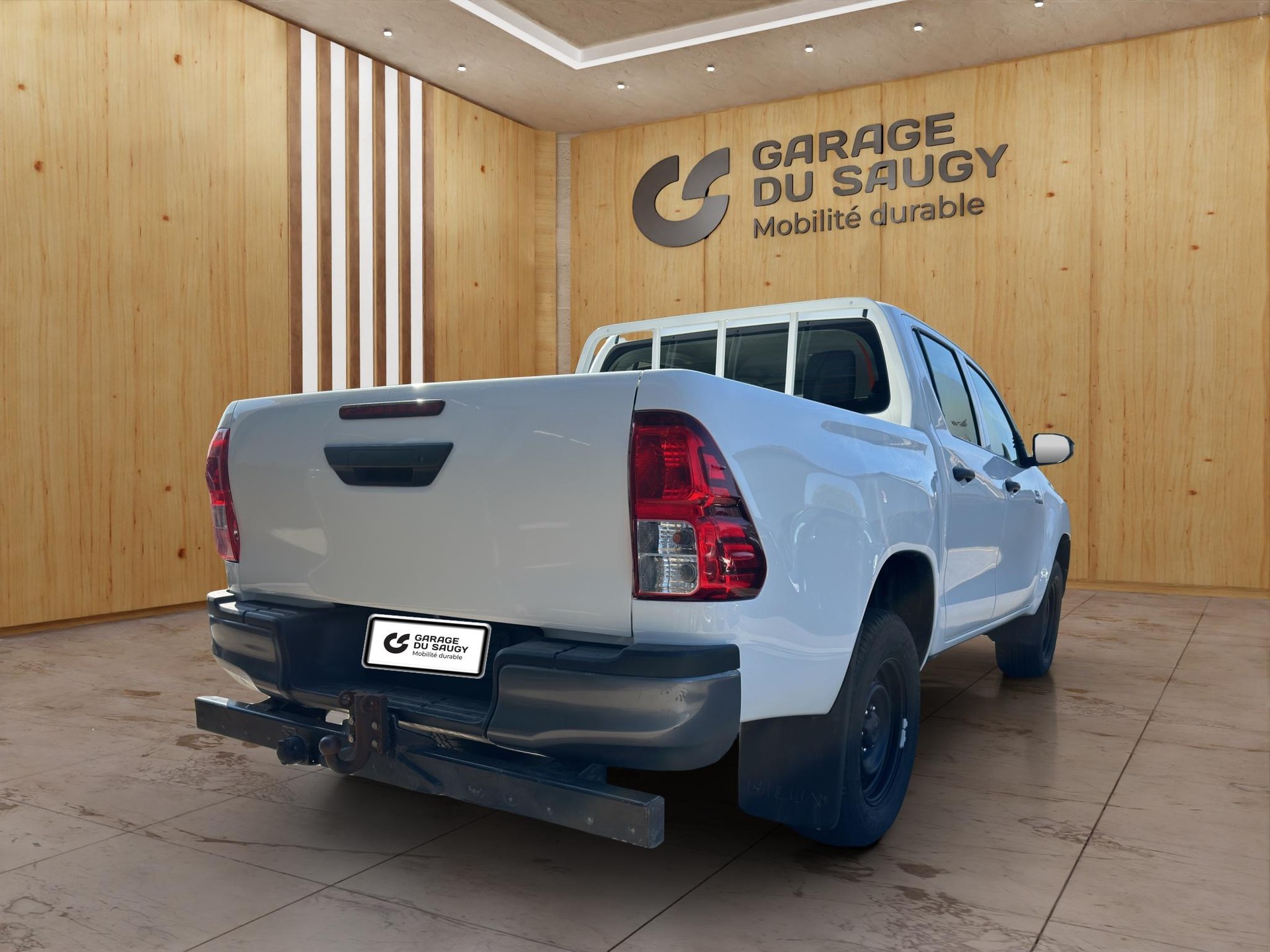 TOYOTA Hilux Double Cab.-Pick-up 2.4 D-4D 150 Comfort-image-5