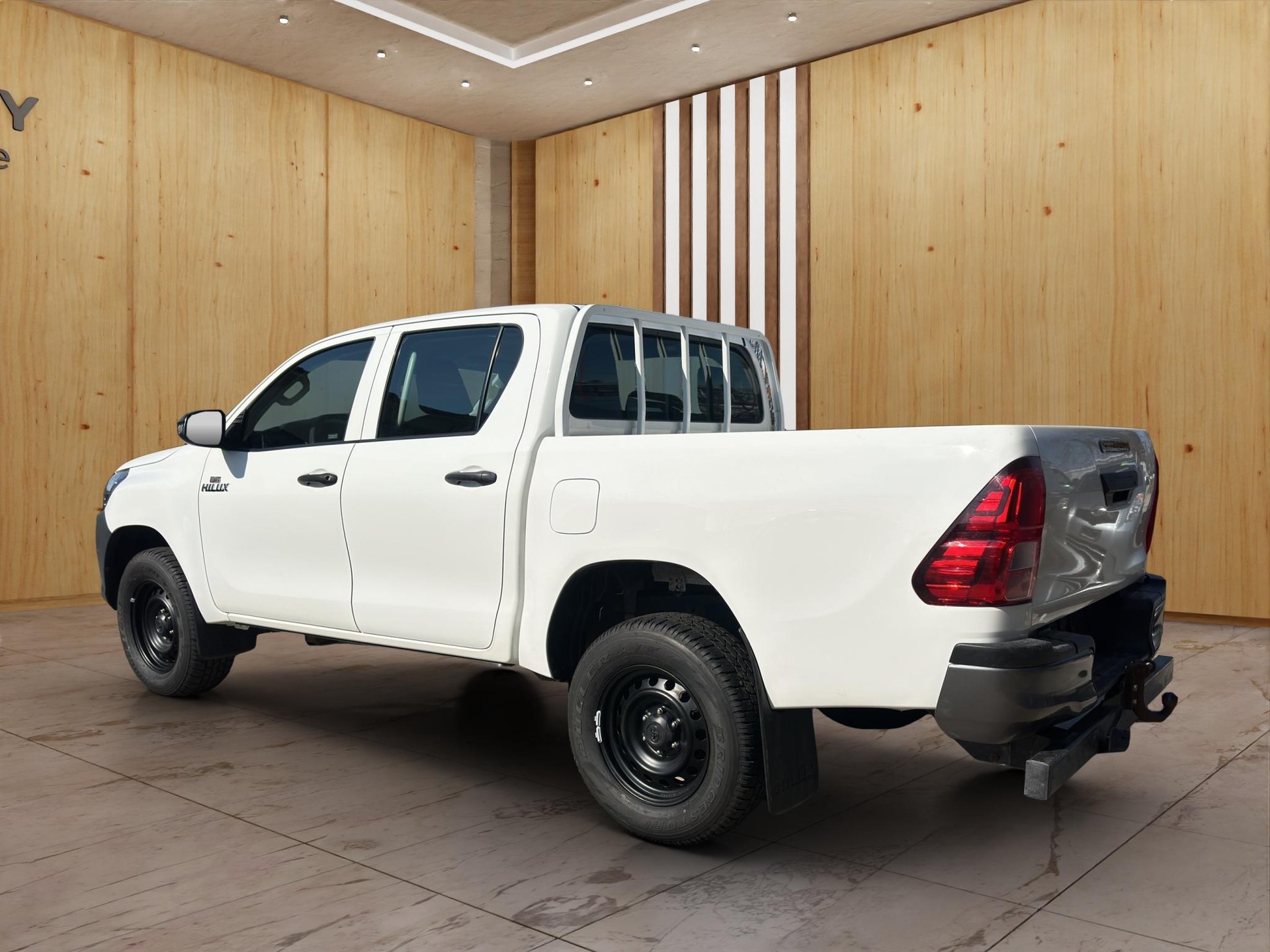 TOYOTA Hilux Double Cab.-Pick-up 2.4 D-4D 150 Comfort-image-3