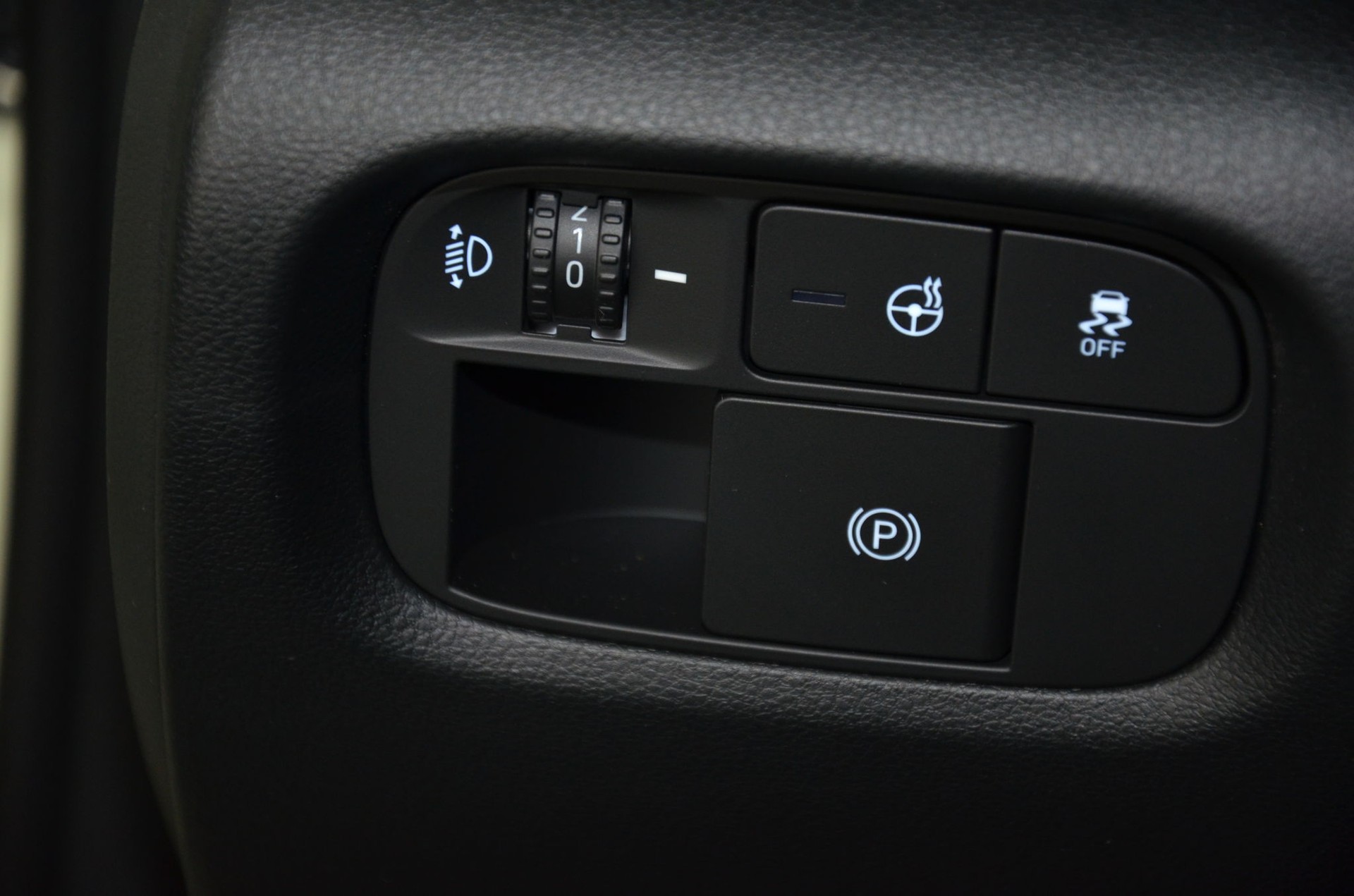 HYUNDAI Inster 49kWh Luxury-image-21