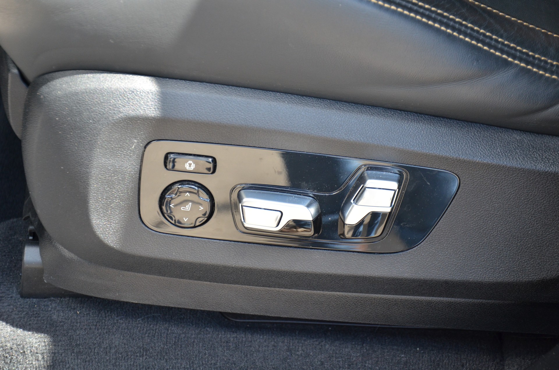 BMW X5M Competition Steptronic Competition-image-15