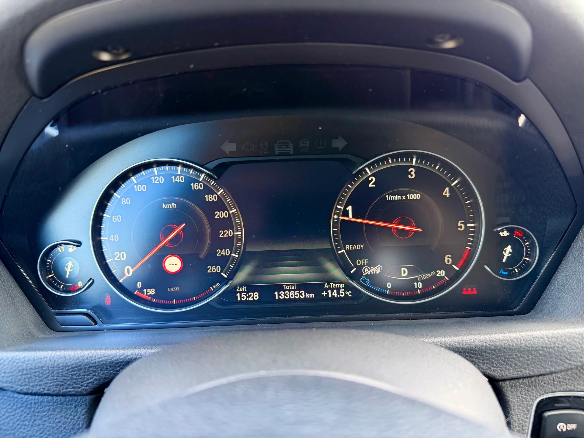 BMW 320d xDrive Touring Edition Sport Line Steptronic-image-9