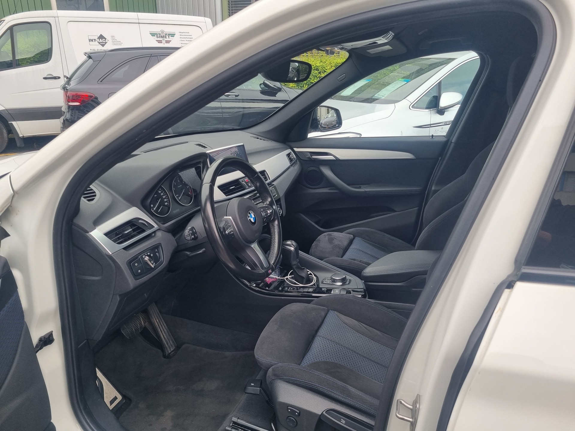 BMW X1 xDrive 18d M Sport Steptronic-image-8
