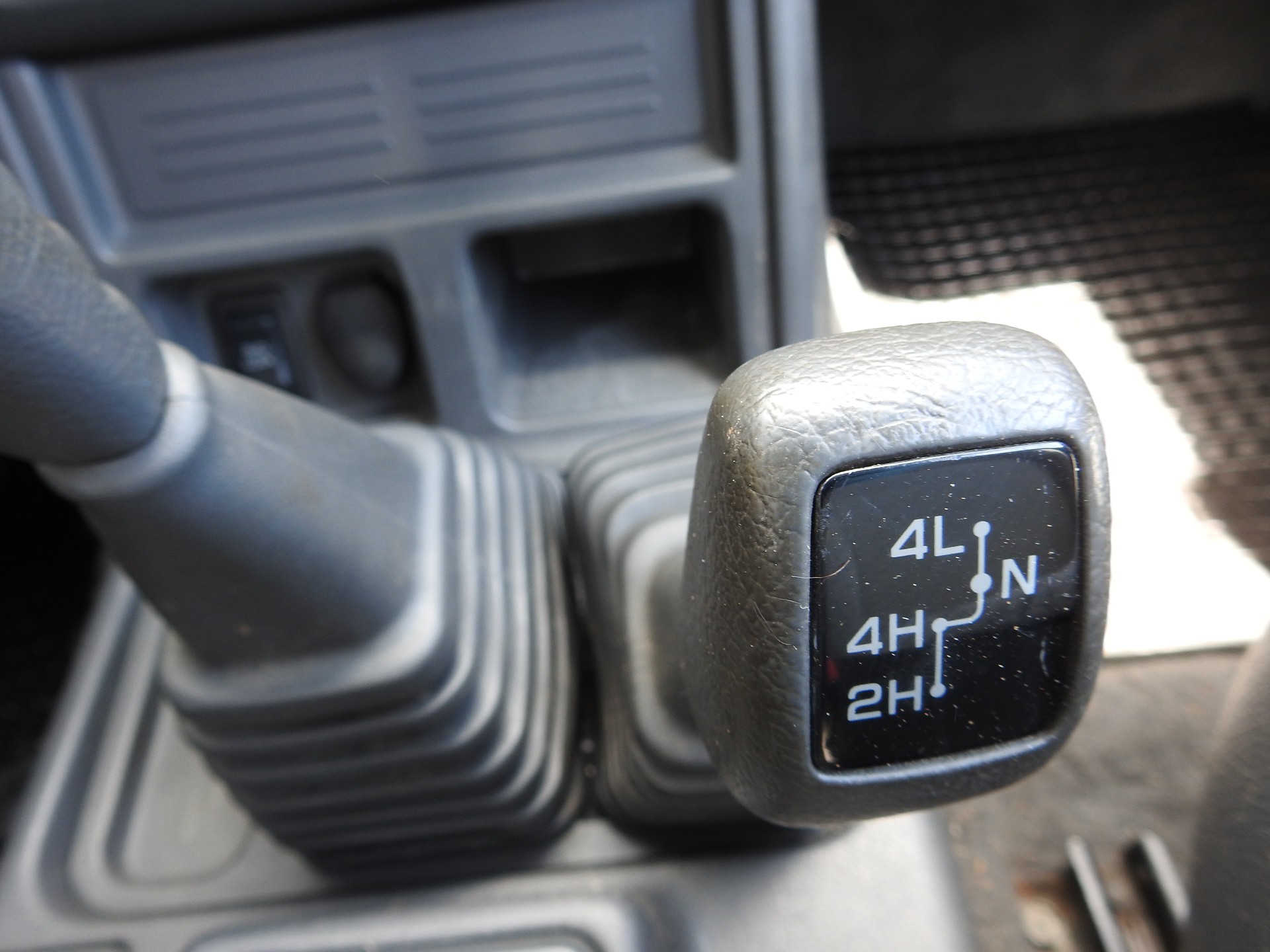 MITSUBISHI Pajero 2.5 TDI Classic-image-21