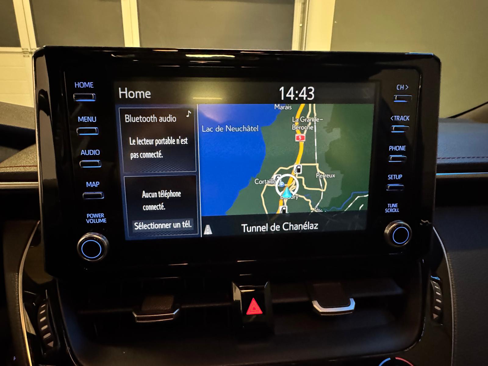 TOYOTA Corolla Hybrid 1.8 VVT-i 16V GPS 122 HSD CVT 98-image-19