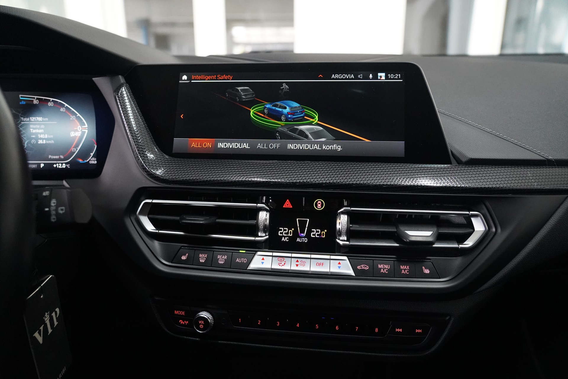 BMW 120d xDrive Steptronic Sport Line-image-15