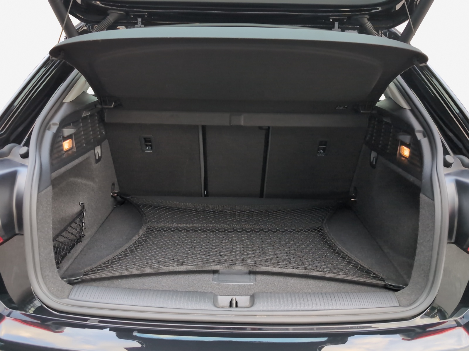 AUDI Q2 35 TFSI Sport Attraction S-tronic-image-12
