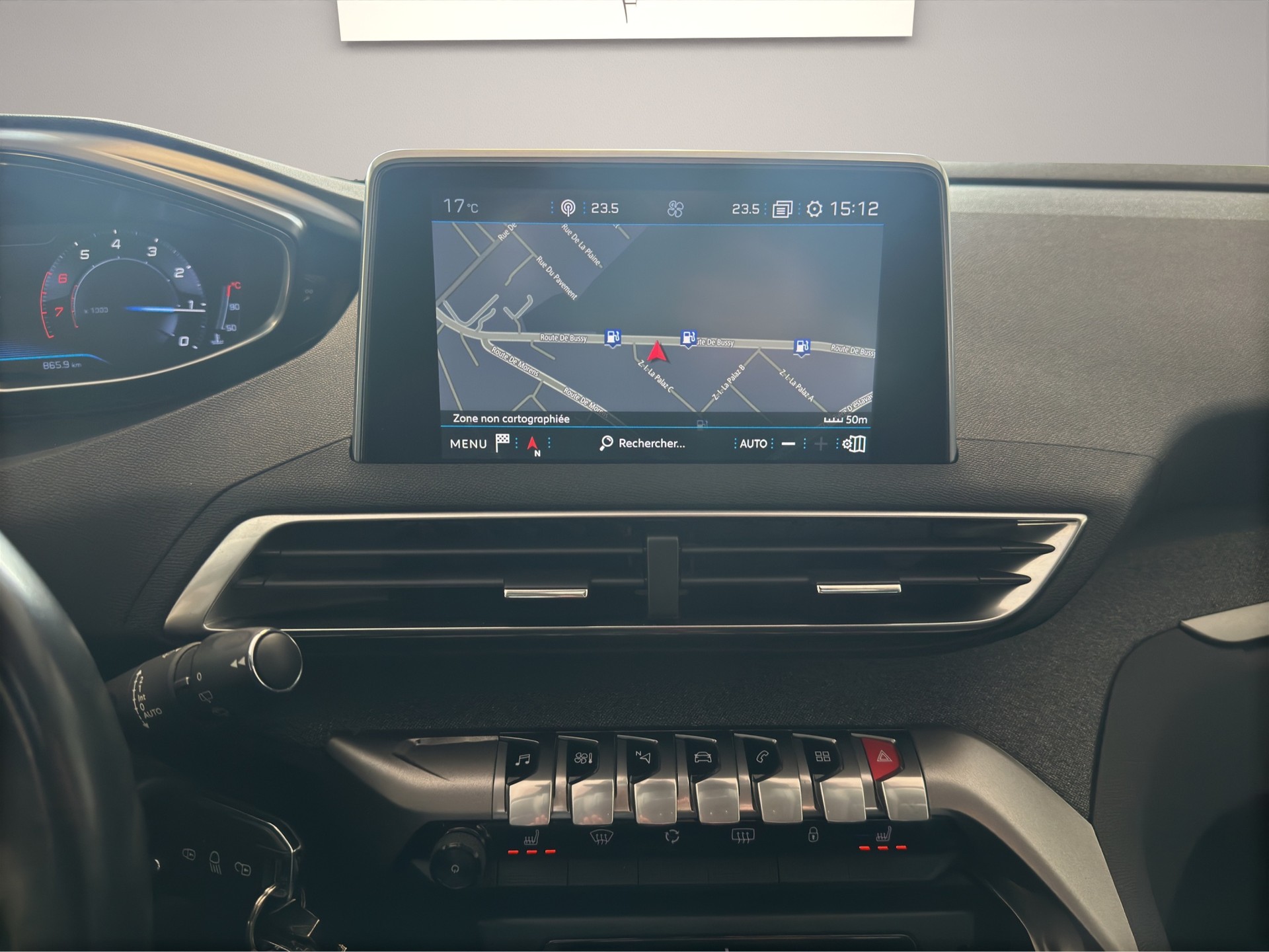 PEUGEOT 3008 1.2 PureTech Allure EAT-image-14
