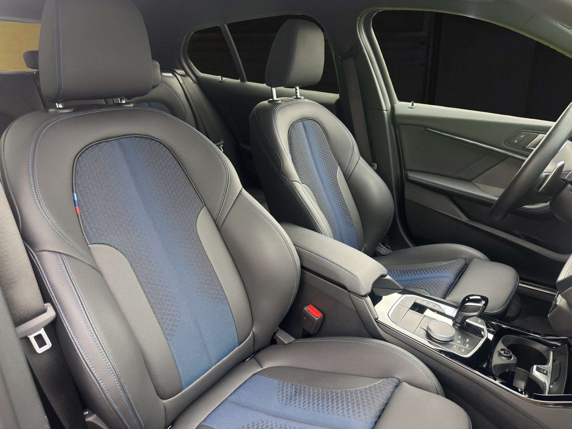 BMW 118d Pure M Sport-image-9