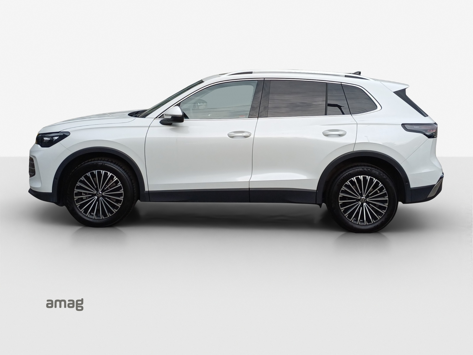 VW Tiguan 2.0 TSI DSG Elegance 4Motion-image-1