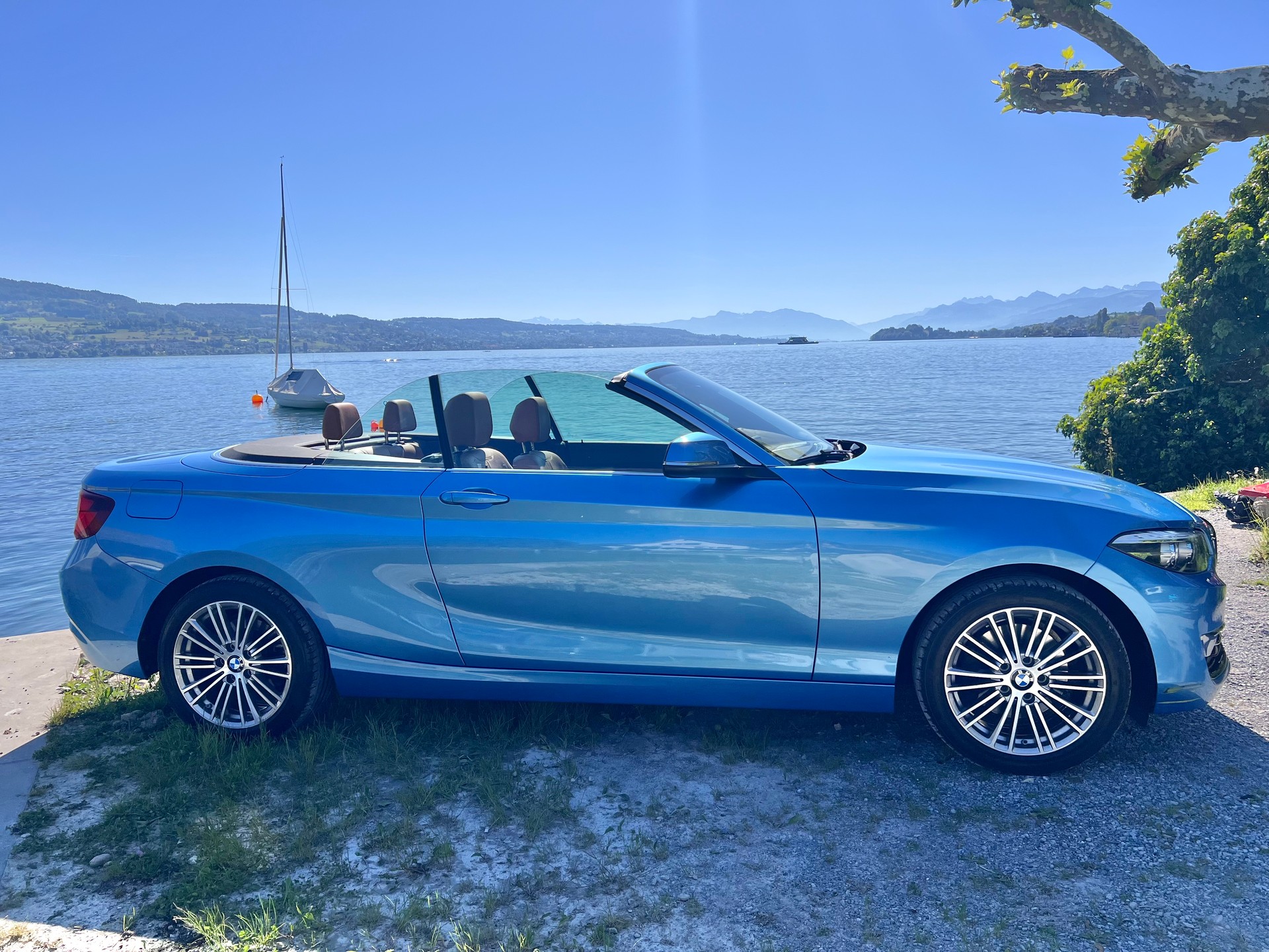 BMW 220d Cabrio Luxury Line-image-3