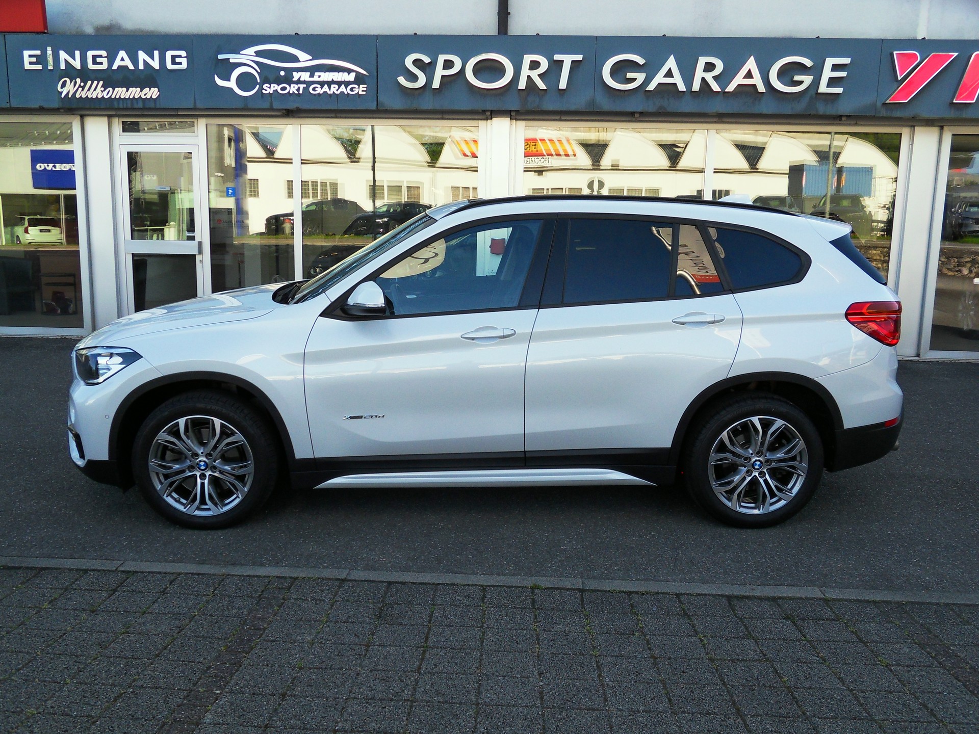 BMW X1 xDrive 20d Sport Line Steptronic-image-7