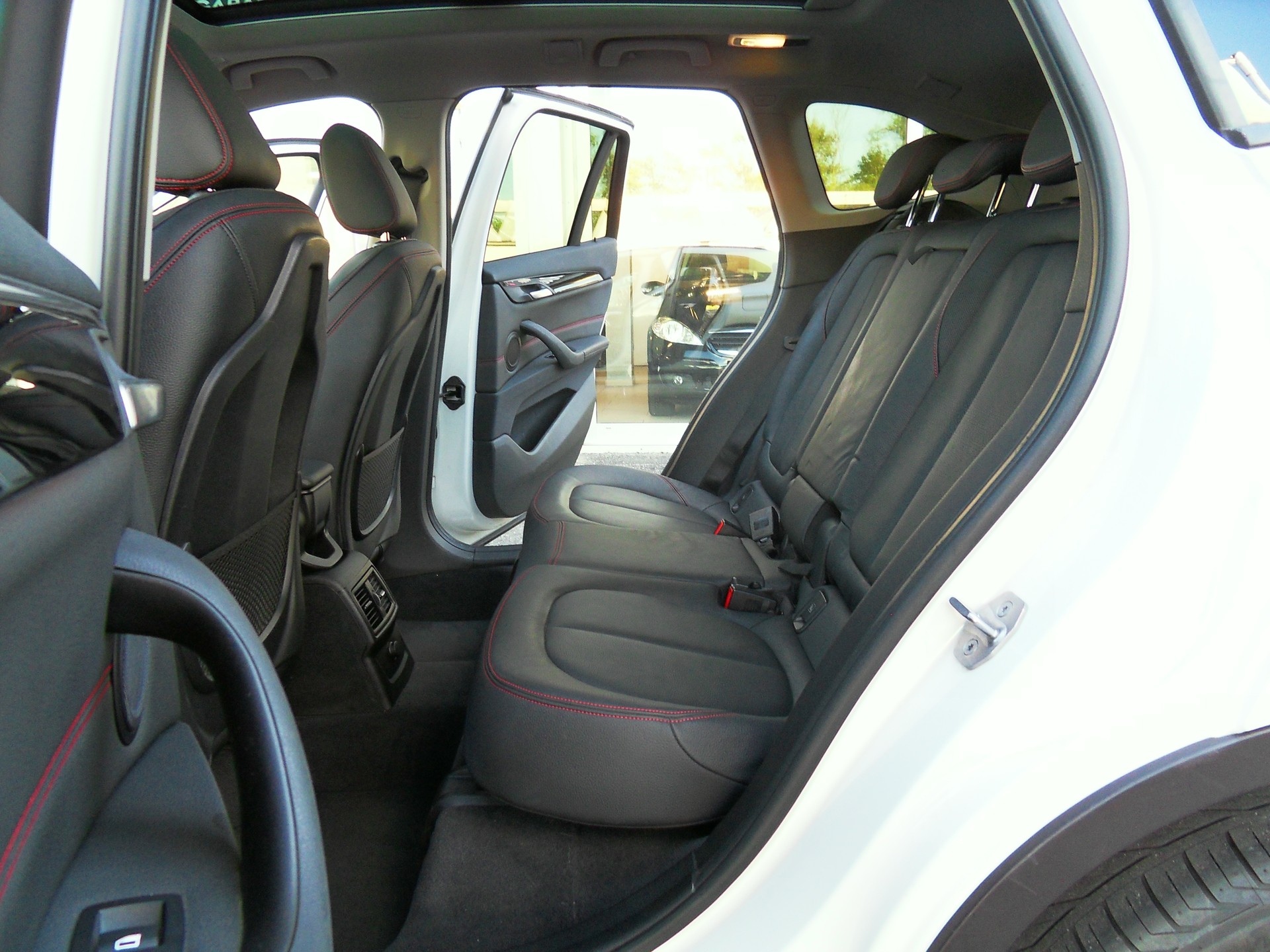 BMW X1 xDrive 20d Sport Line Steptronic-image-12