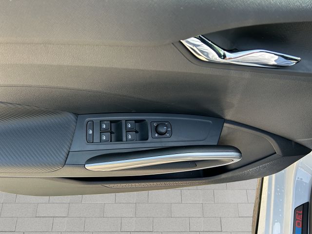 SKODA Fabia 1.5 TSI 130 DSG-image-14