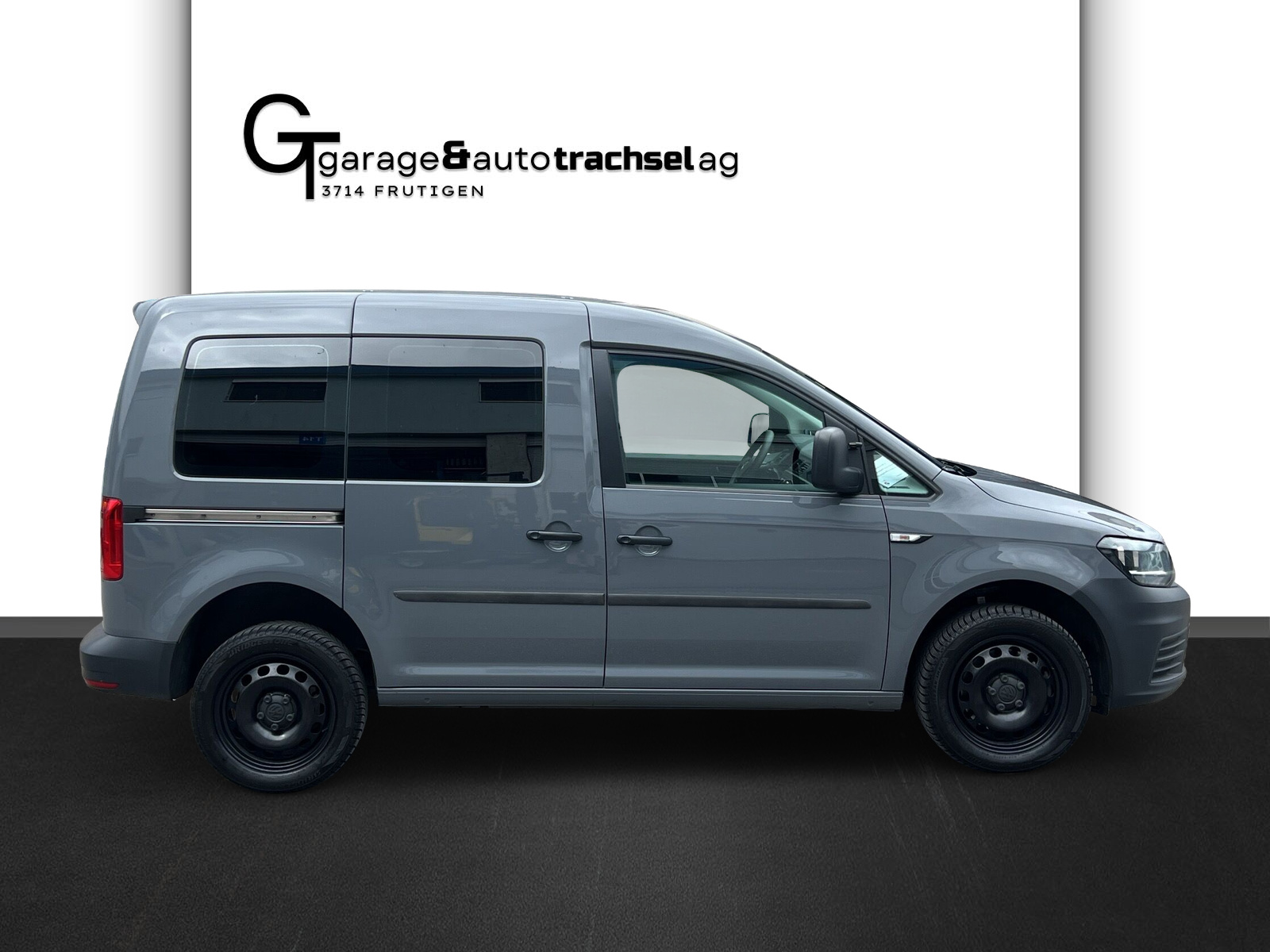 VW Caddy 2.0TDI 4Motion BlueMotion Technology-image-5