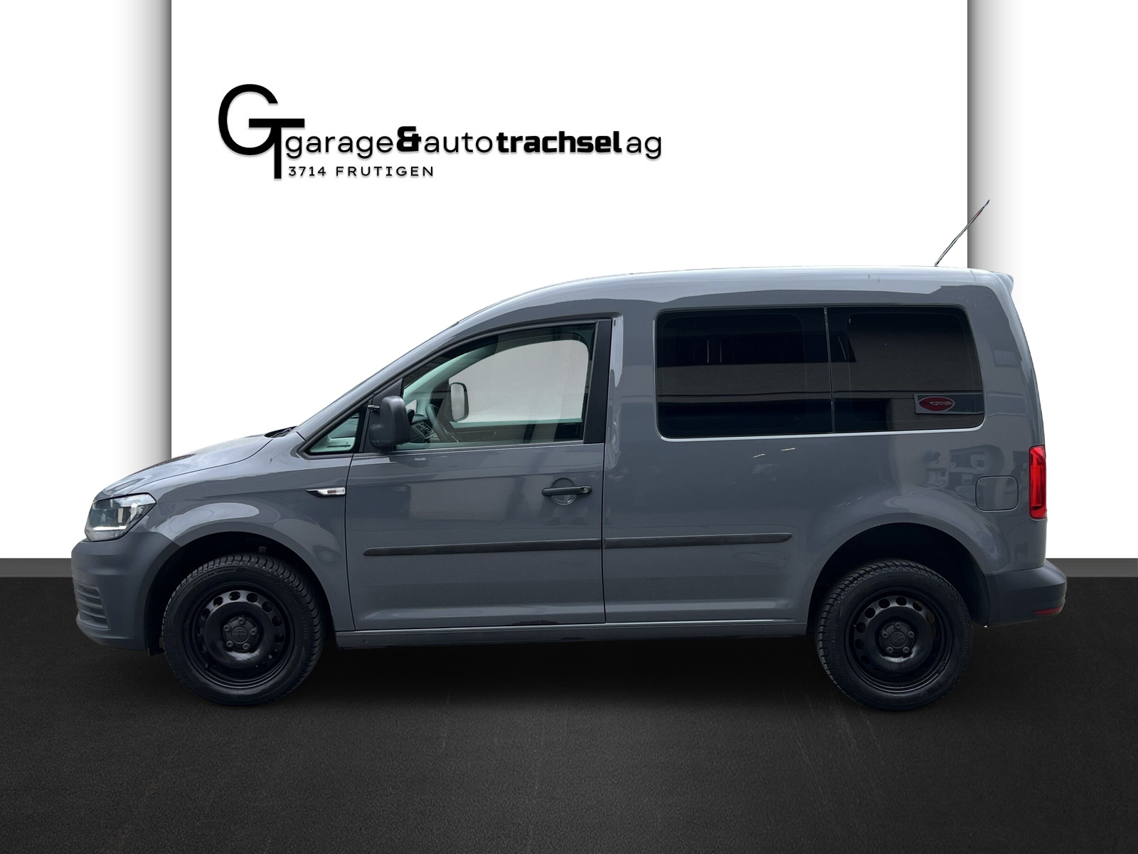 VW Caddy 2.0TDI 4Motion BlueMotion Technology-image-1