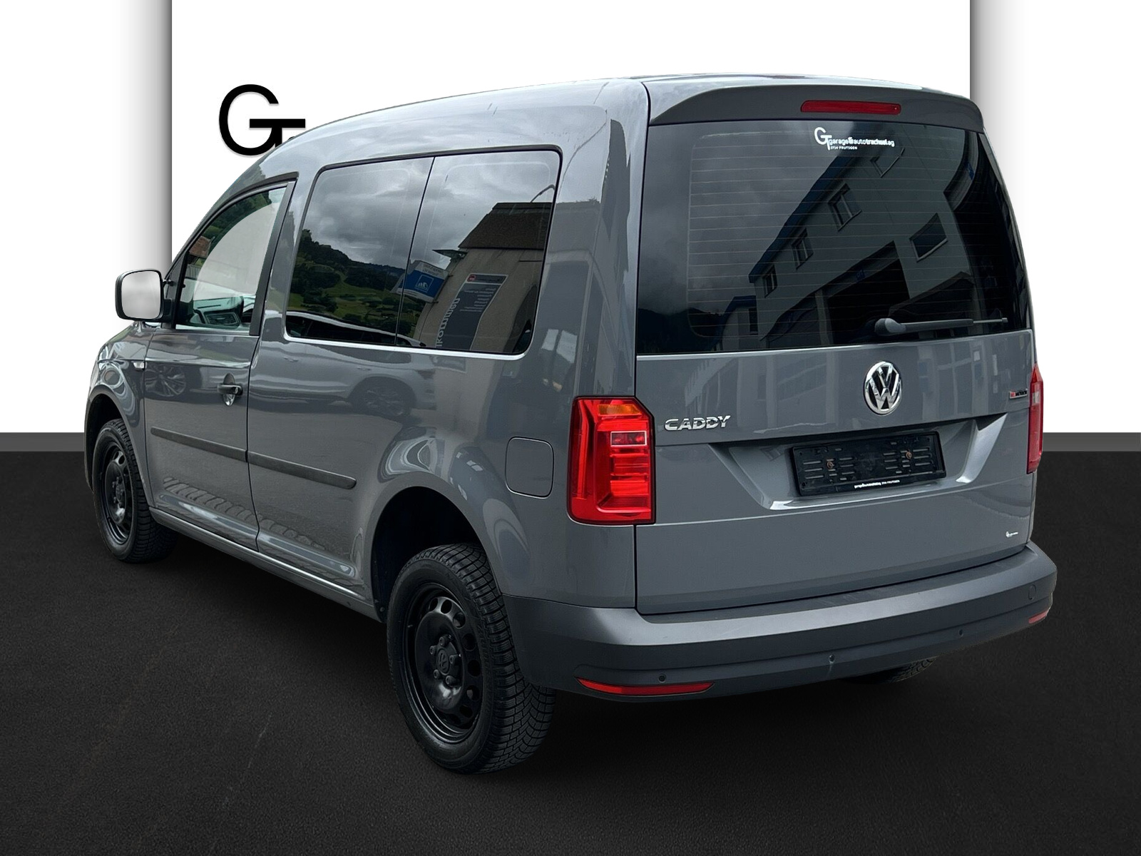 VW Caddy 2.0TDI 4Motion BlueMotion Technology-image-2