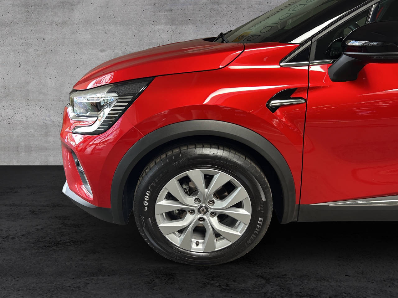 RENAULT Captur 1.3 TCe 140 Intens EDC-image-9