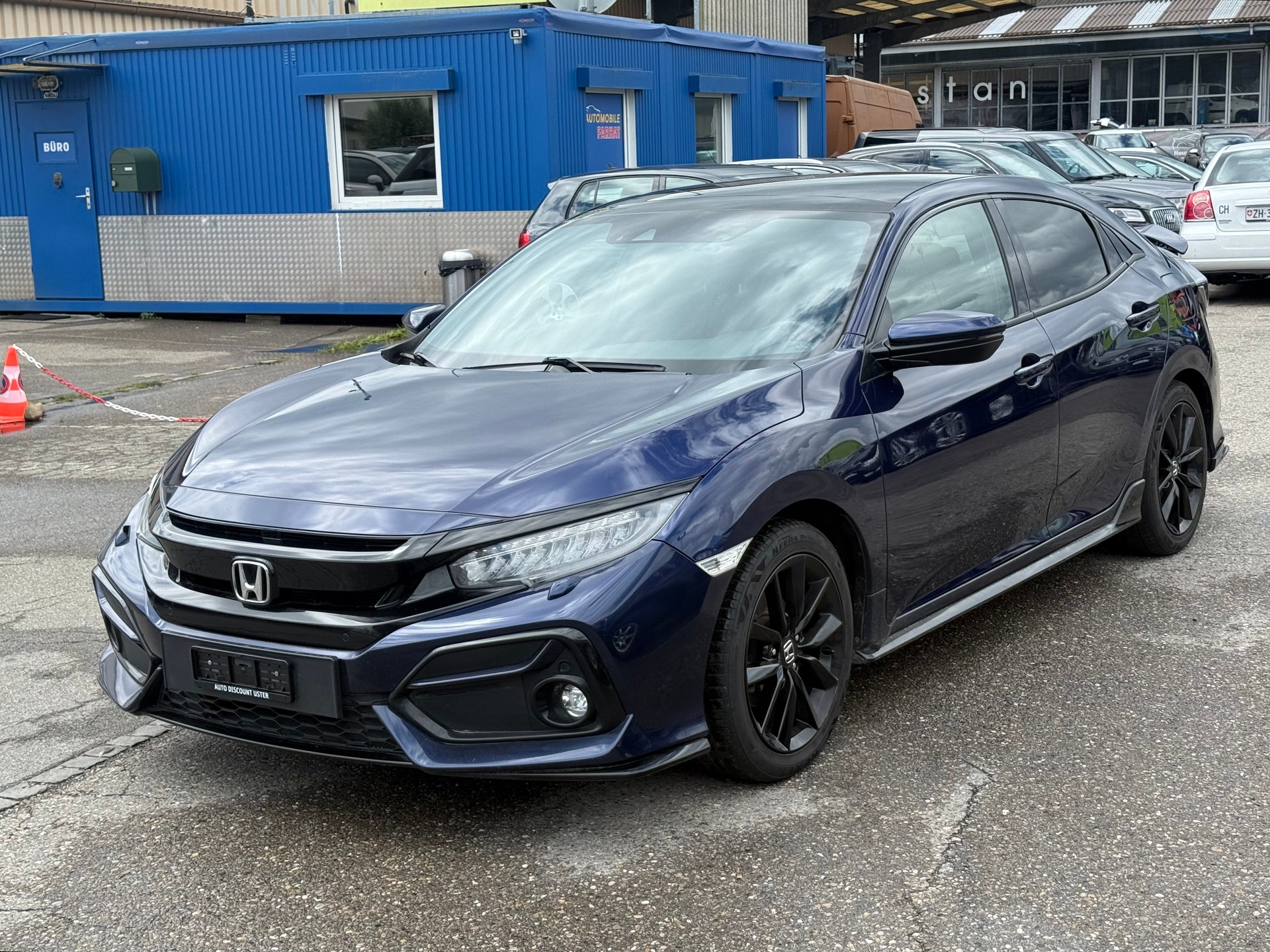 HONDA Civic 1.0 VTEC Executive Premium CVT-image-1