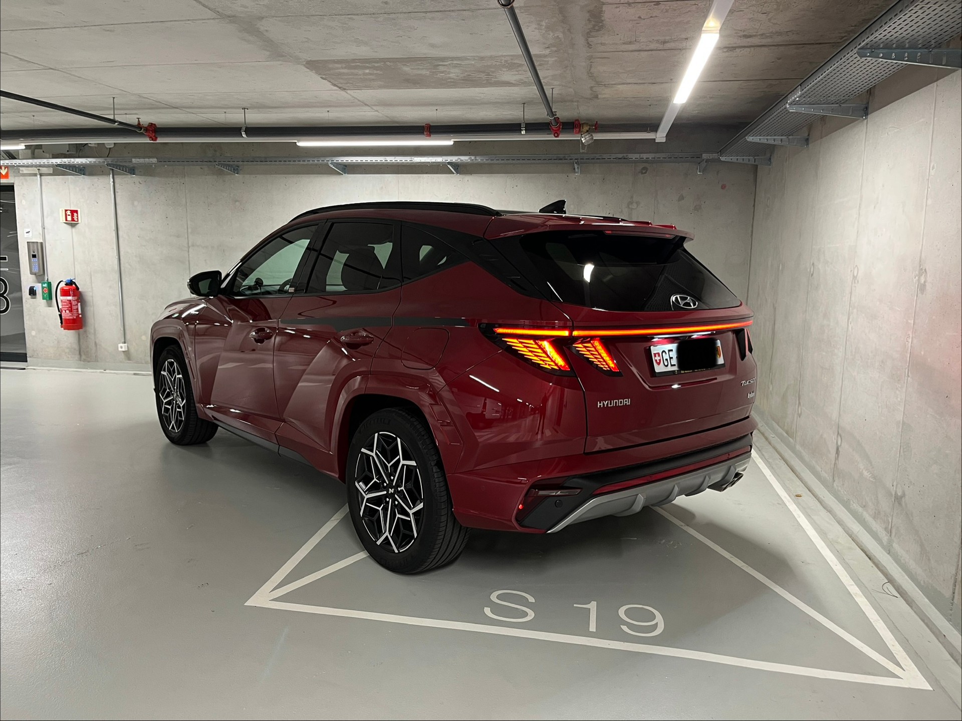 HYUNDAI Tucson 1.6 TGDI HEV N Line LUX pack 4WD-image-2