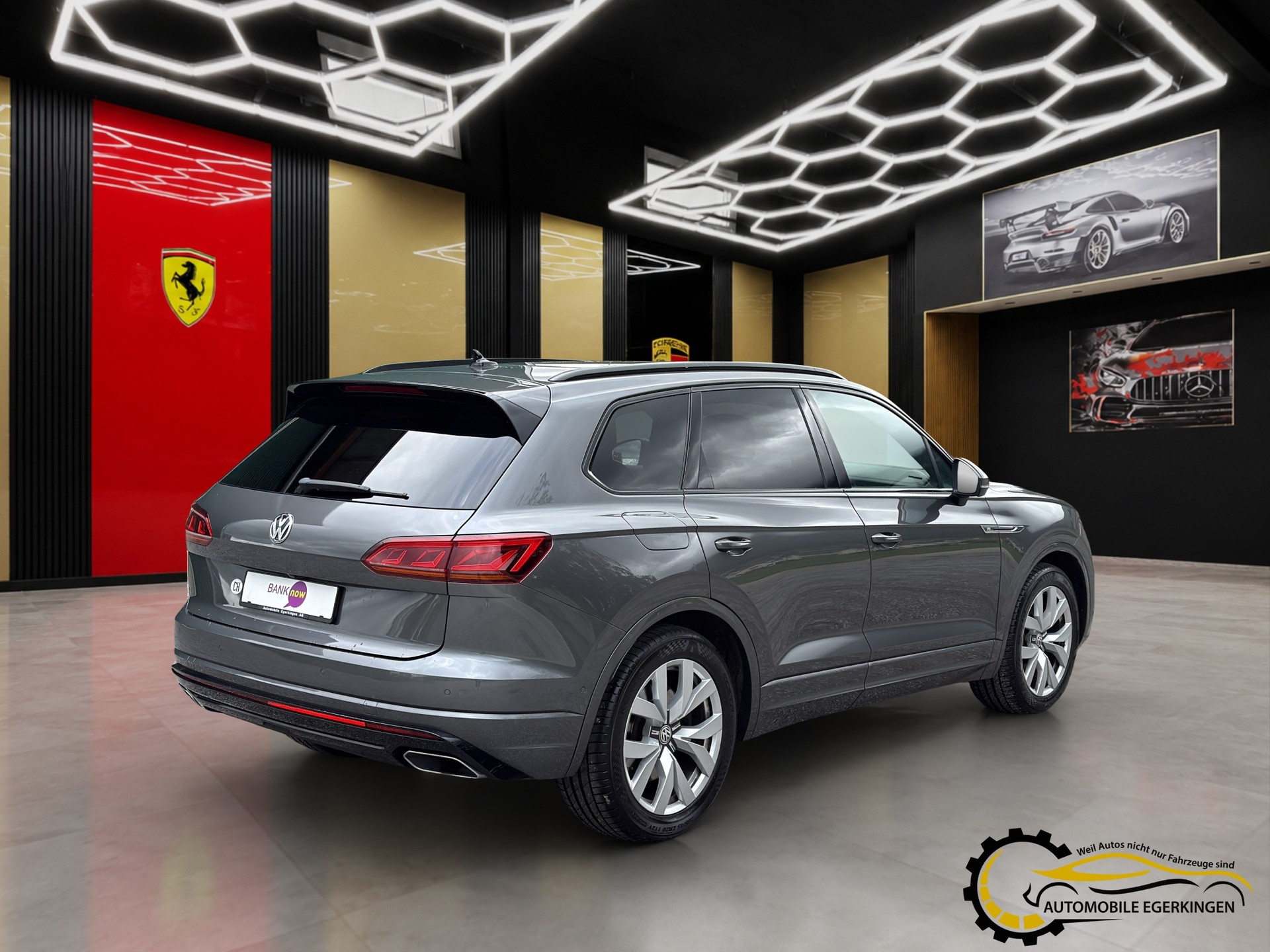 VW Touareg 4.0 V8 TDI R-Line-image-4