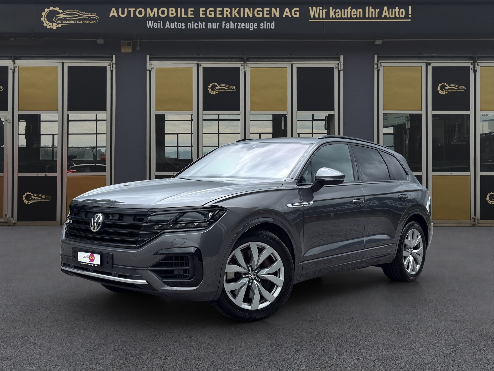 VW Touareg 4.0 V8 TDI R-Line-image-0