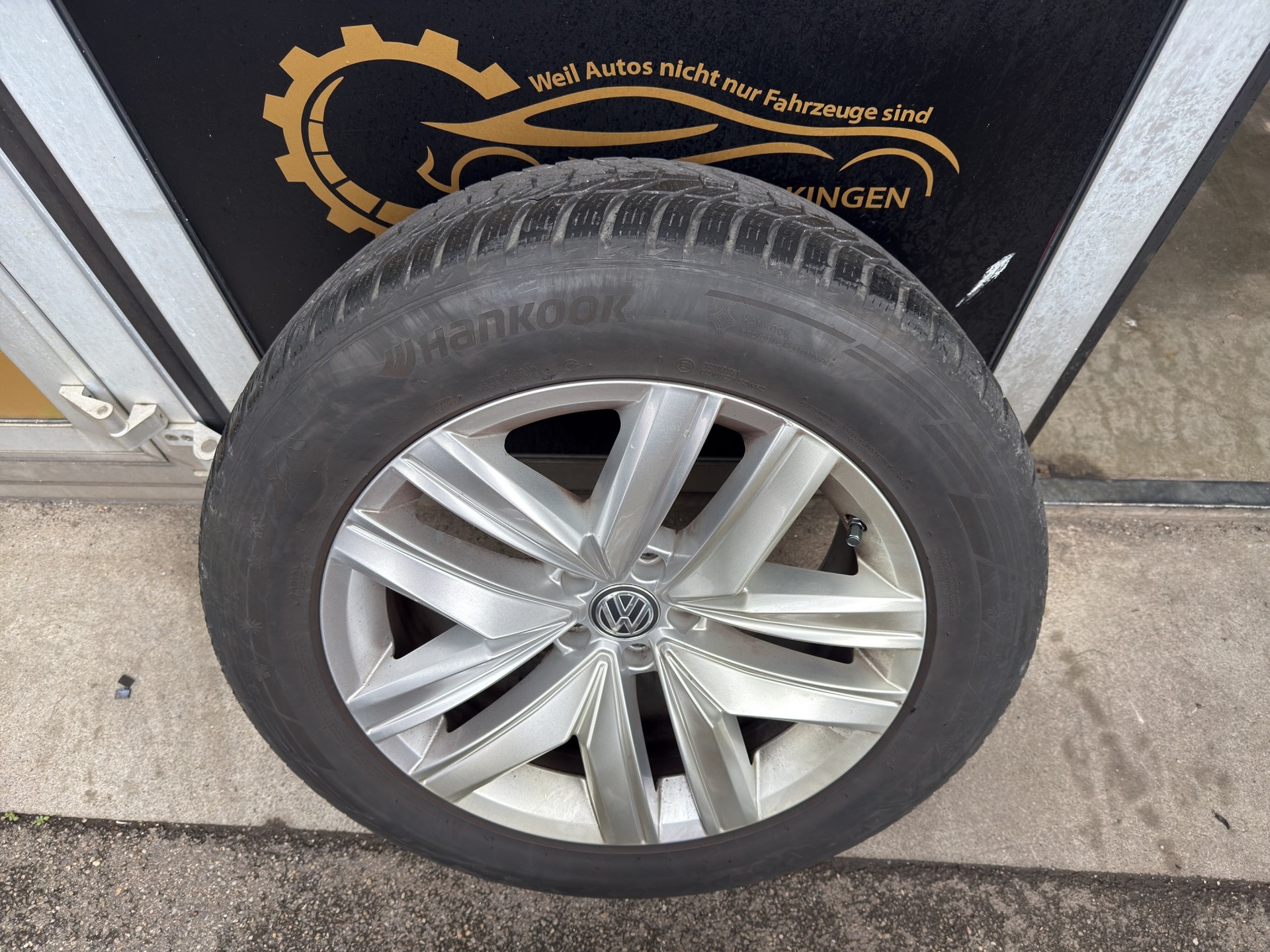 VW Touareg 4.0 V8 TDI R-Line-image-18