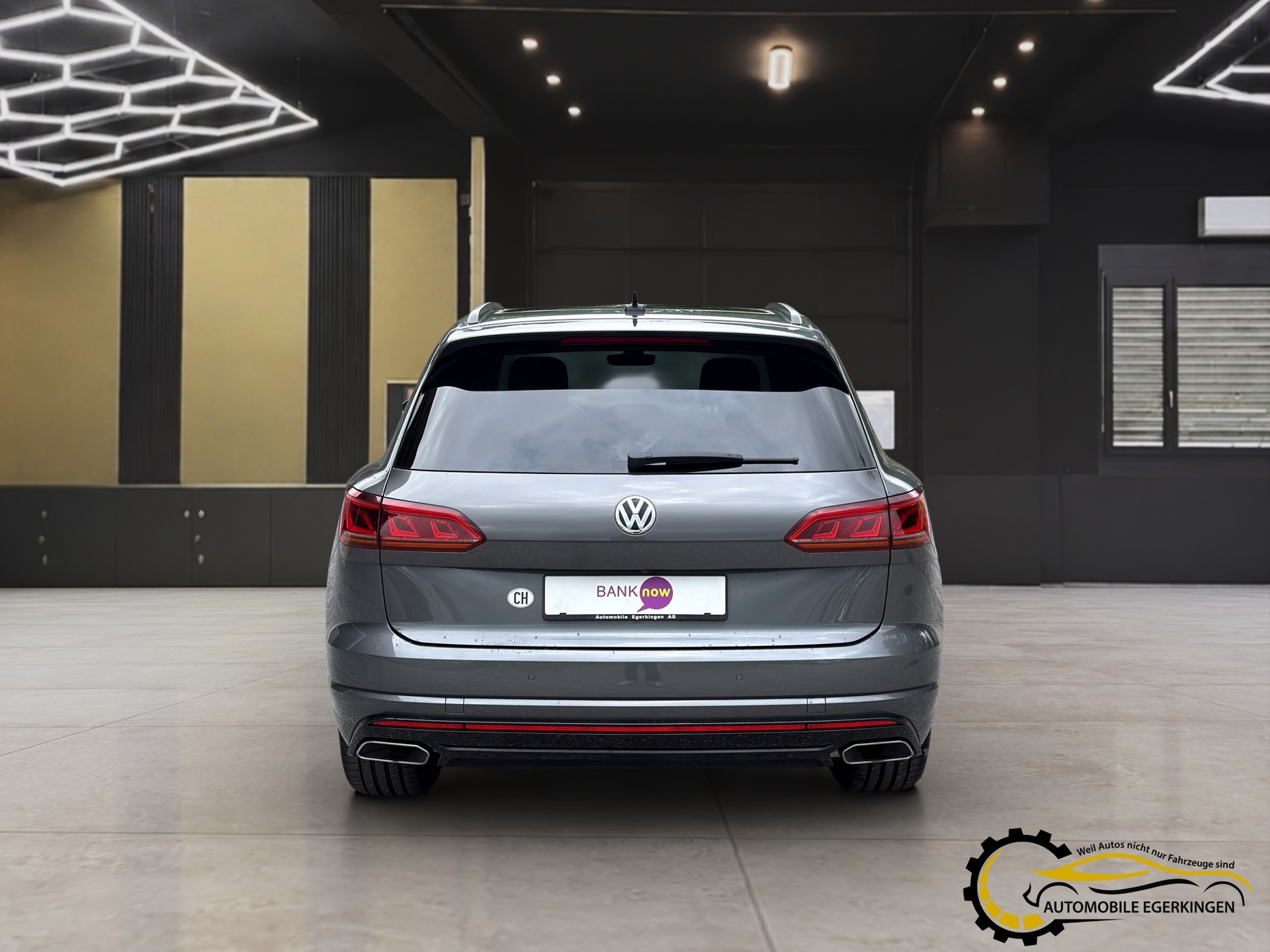 VW Touareg 4.0 V8 TDI R-Line-image-5