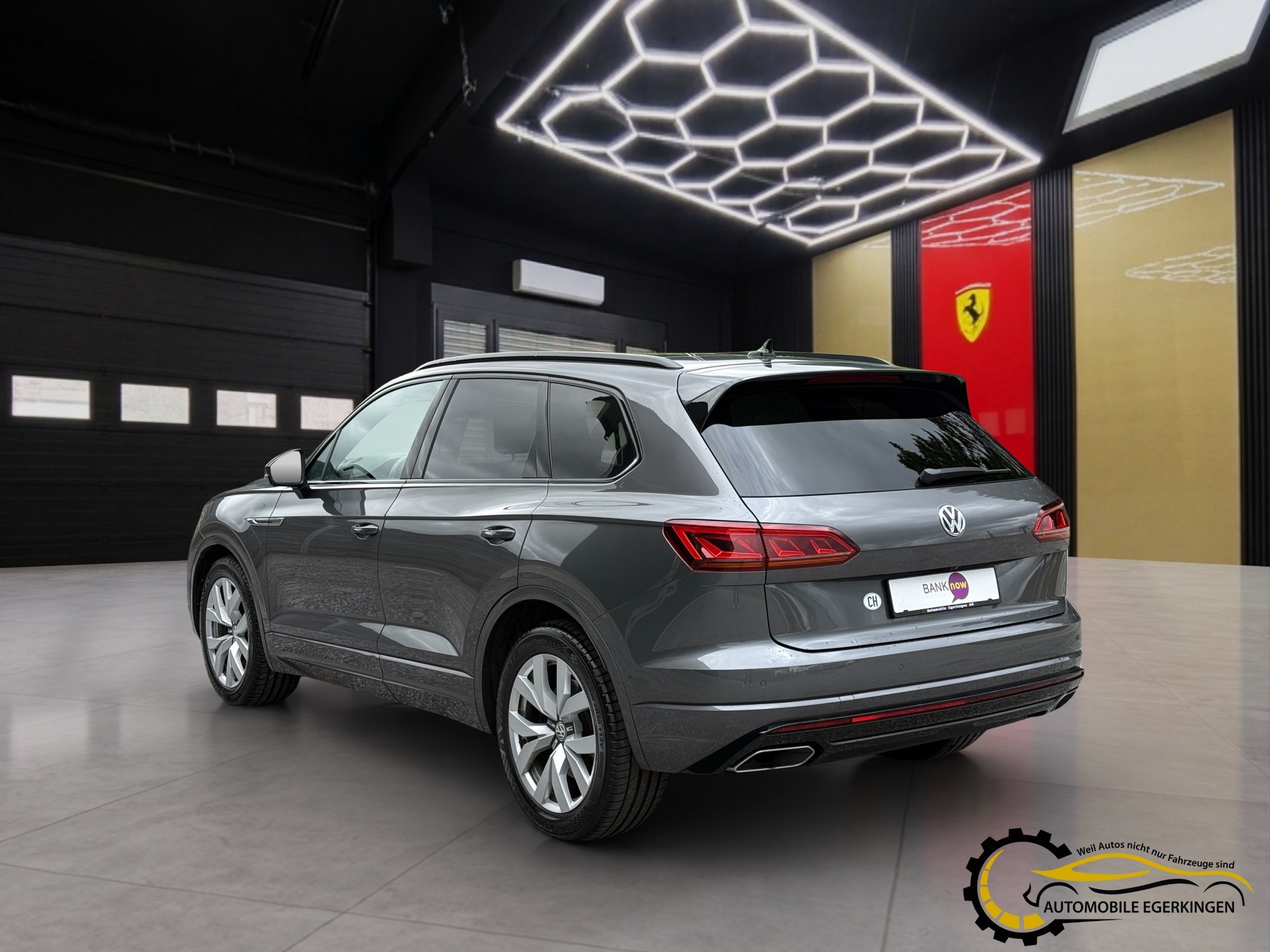 VW Touareg 4.0 V8 TDI R-Line-image-6