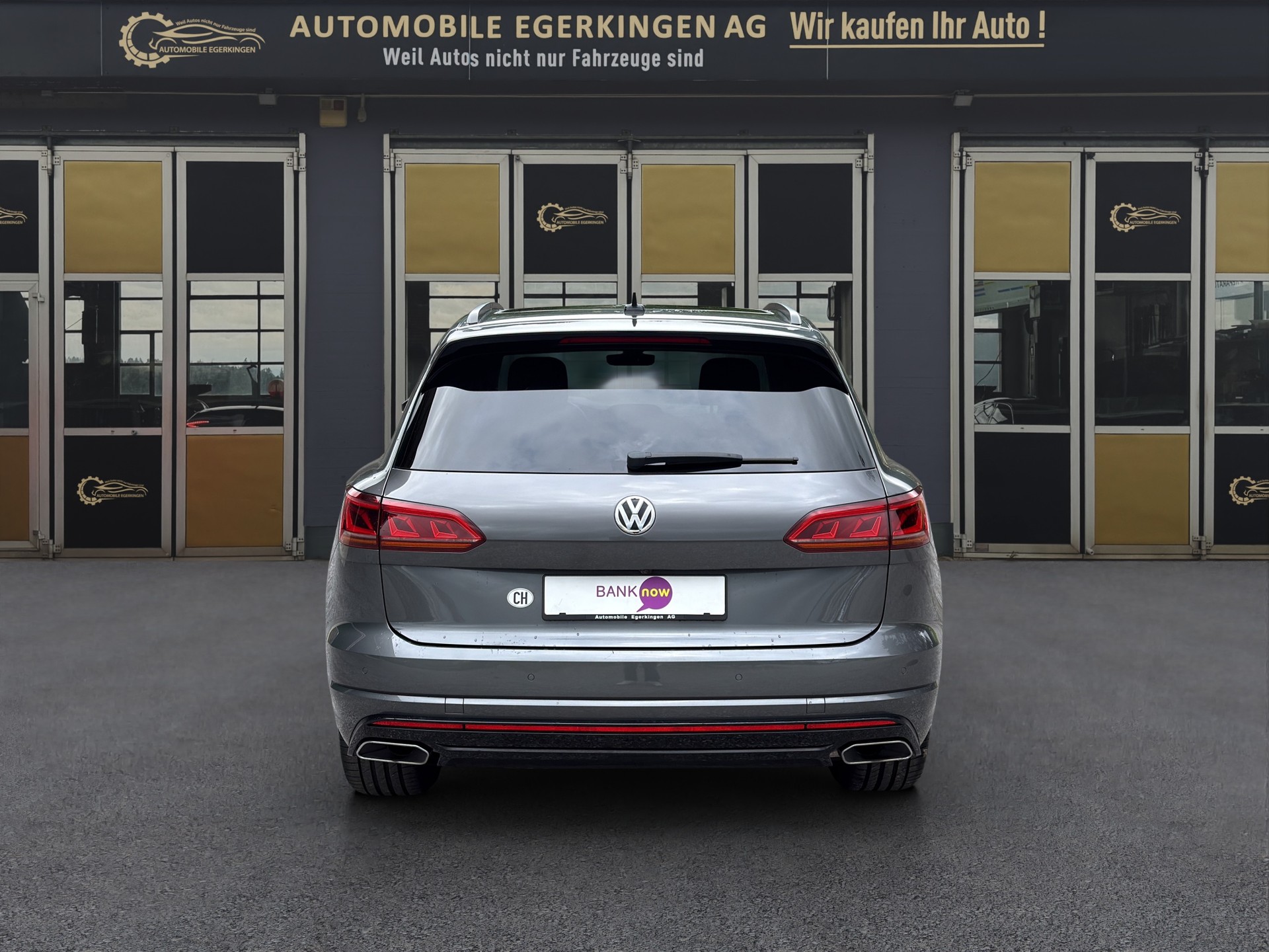 VW Touareg 4.0 V8 TDI R-Line-image-5