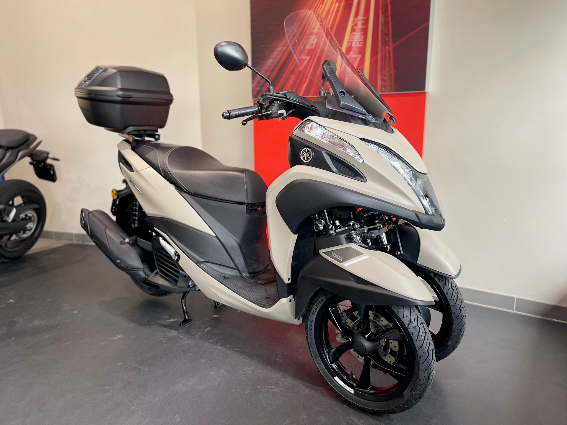 YAMAHA Tricity MW 125 ABS-showroom-element-2