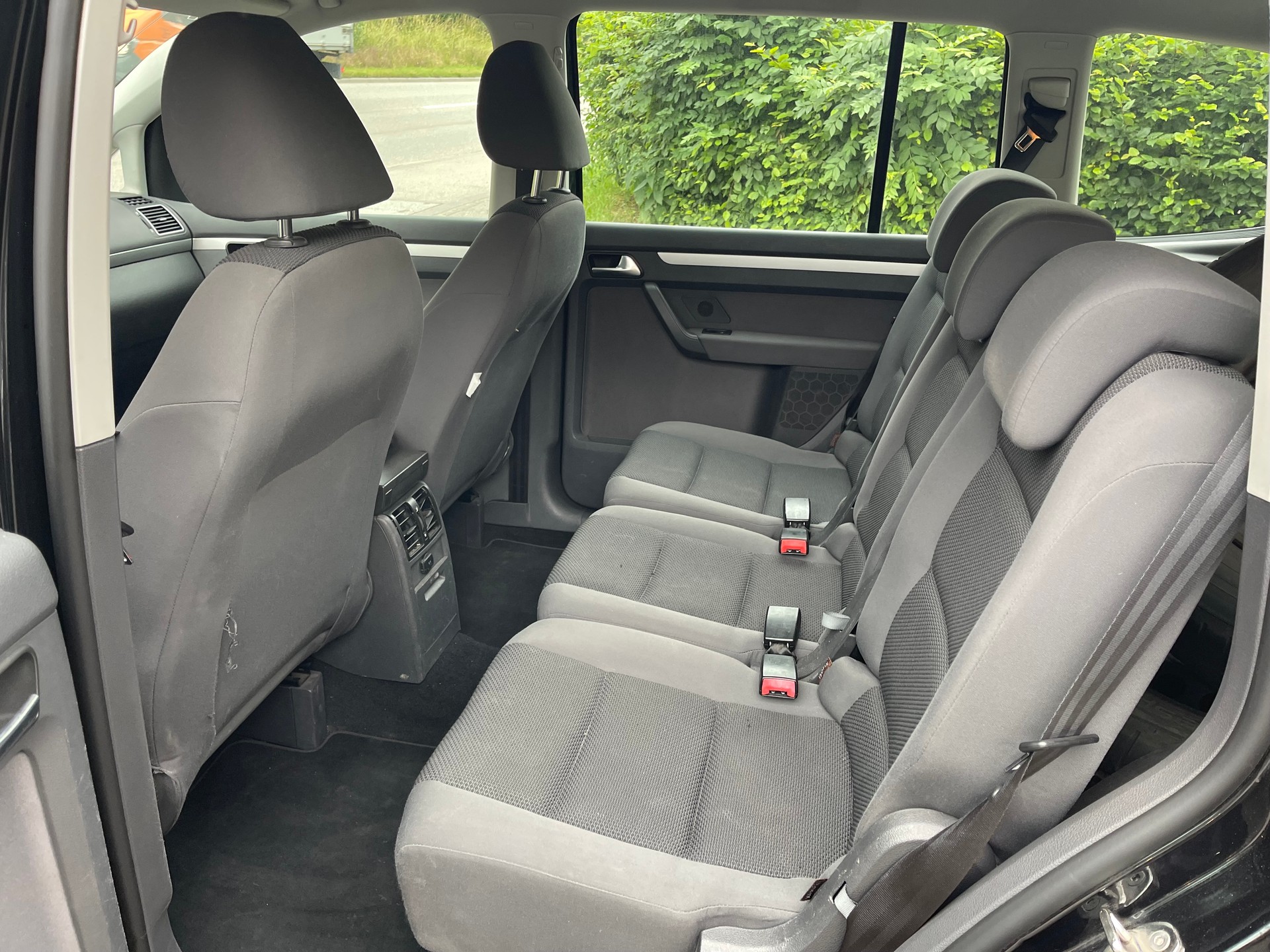 VW Touran 1.6 TDI Trendline-image-7