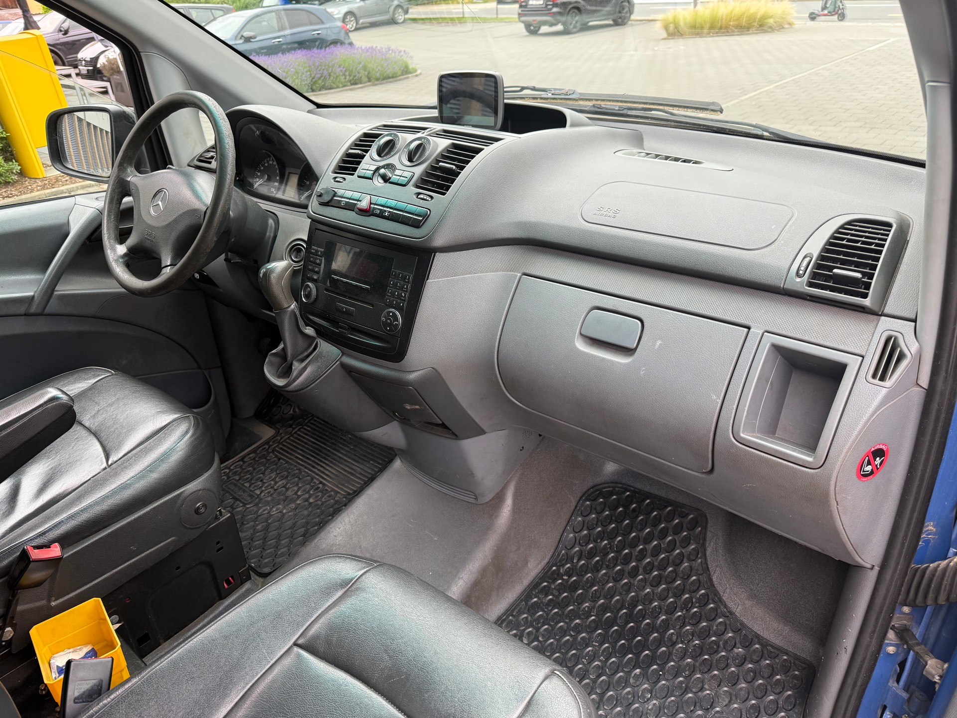 MERCEDES-BENZ Vito 120 CDI L Automat-image-8