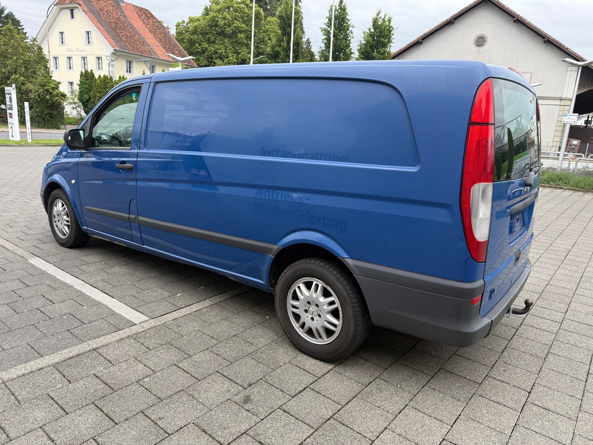 MERCEDES-BENZ Vito 120 CDI L Automat-image-3