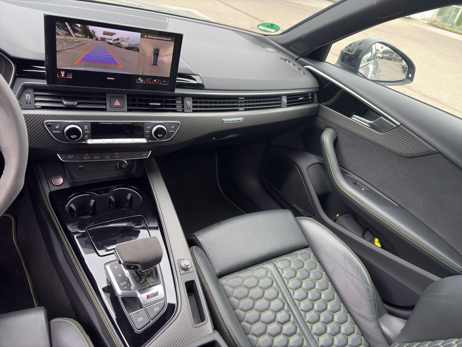 AUDI RS4 Avant 2.9 V6 TFSI quattro T-Tronic-image-10